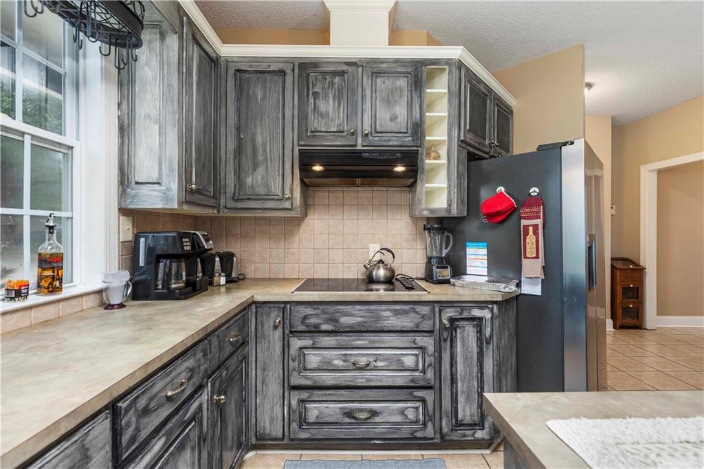 Salem, Alabama, 36874, United States, 4 Bedrooms Bedrooms, ,4 BathroomsBathrooms,Residential,For Sale,1940777