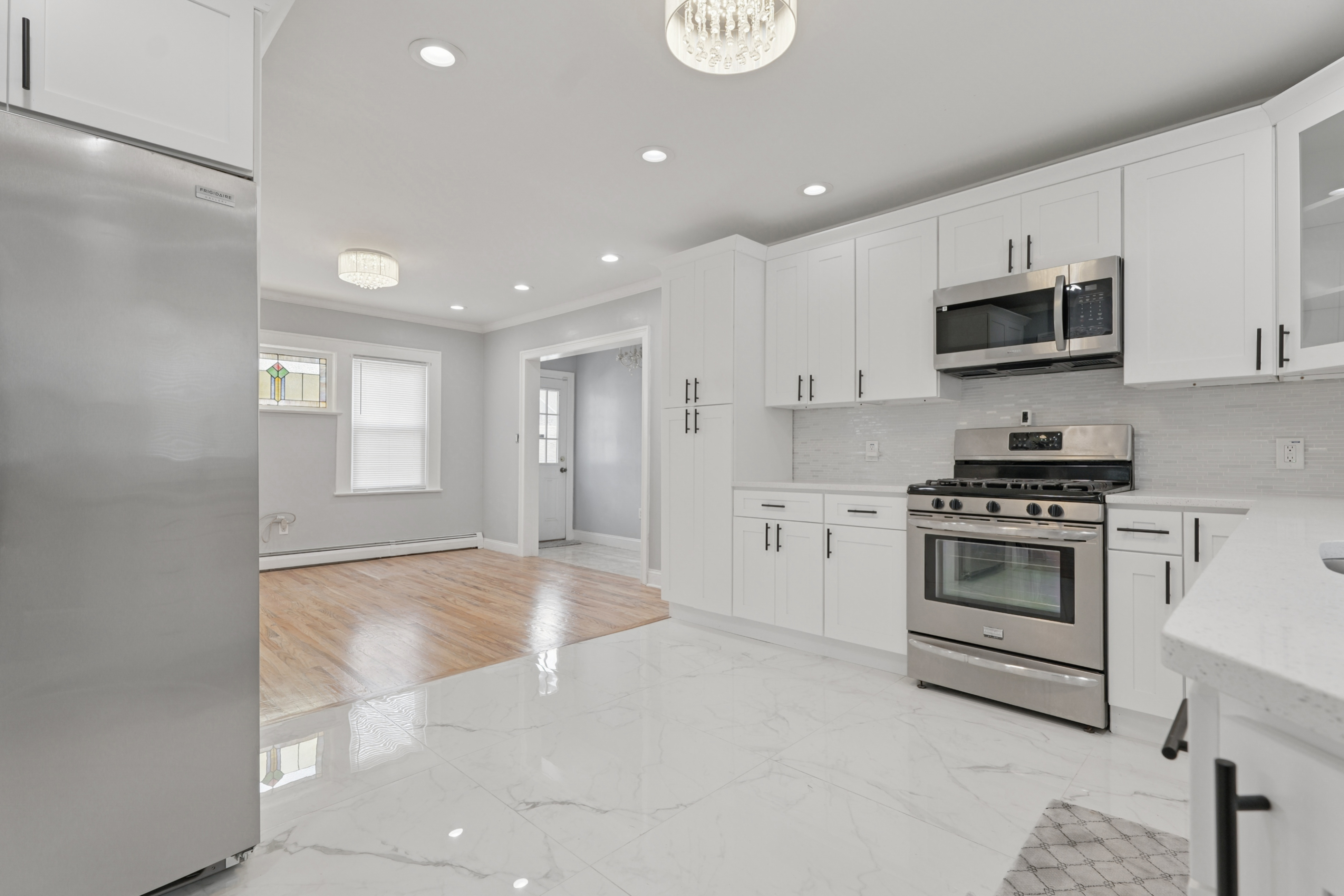 Maplewood, New Jersey, 07040, United States, 4 Bedrooms Bedrooms, ,5 BathroomsBathrooms,Residential,For Sale,1976450