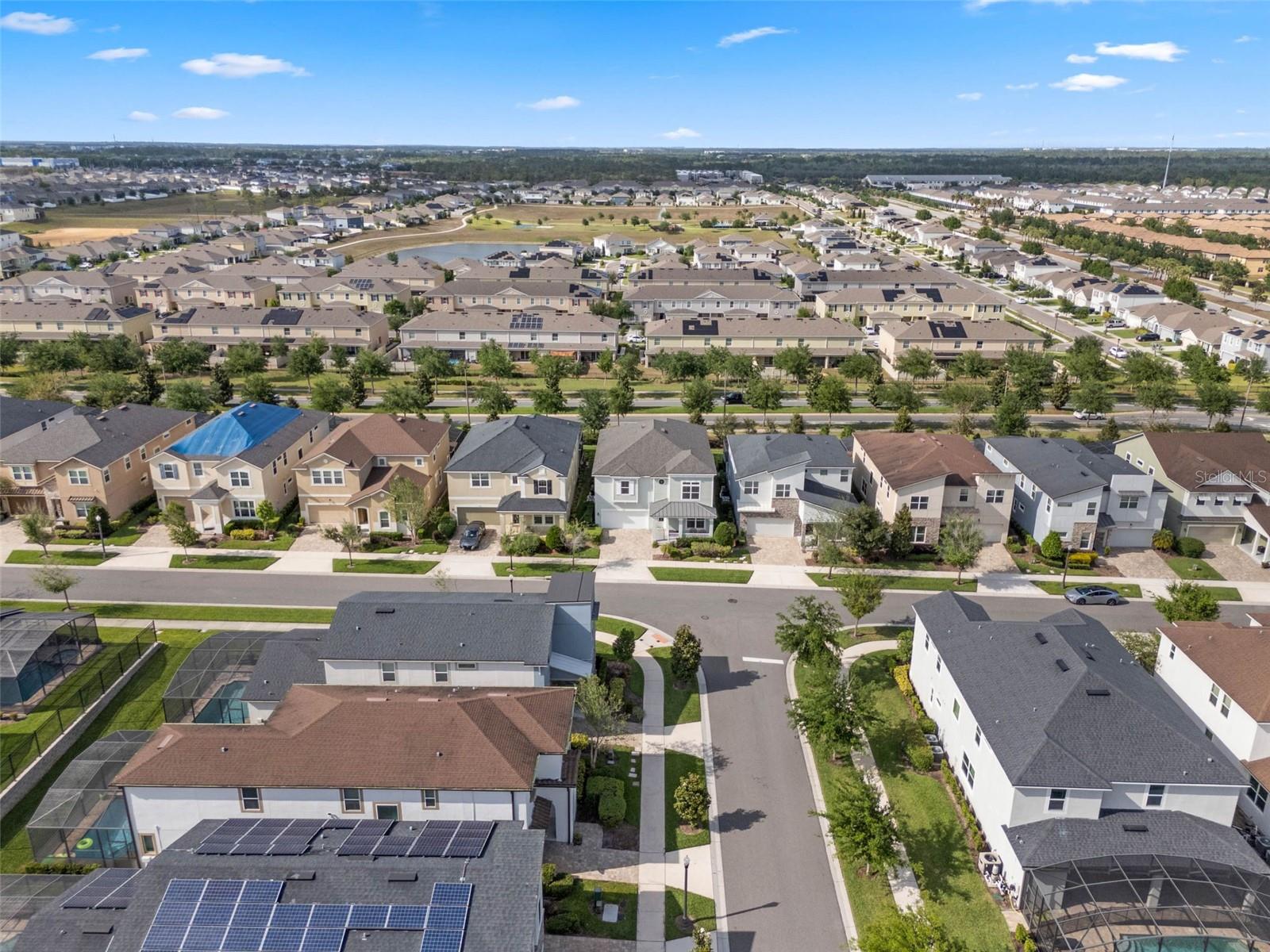 KISSIMMEE, Florida, 34747, United States, 7 Bedrooms Bedrooms, ,6 BathroomsBathrooms,Residential,For Sale,1989938