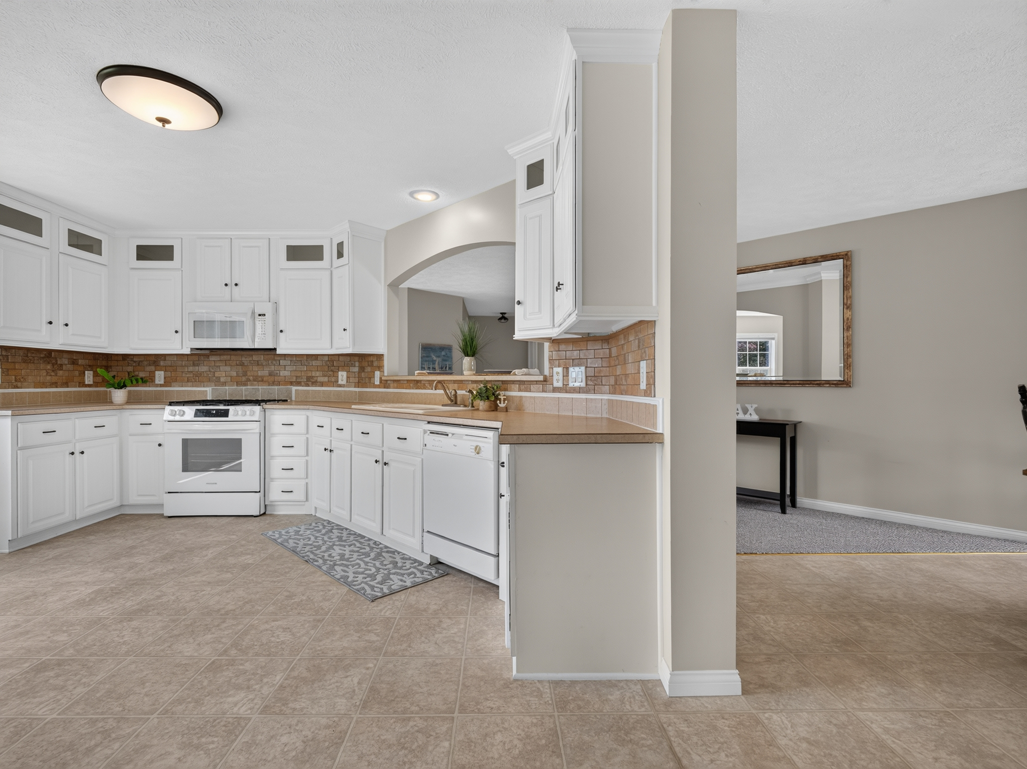  Spacious Channel-Front Home Off Lake Wawasee - 物件實景