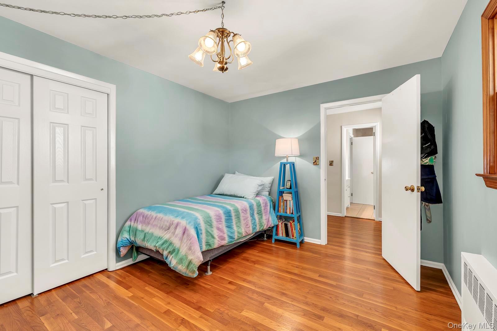 Farmingdale, New York, 11735, United States, 3 Bedrooms Bedrooms, ,3 BathroomsBathrooms,Residential,For Sale,1987625