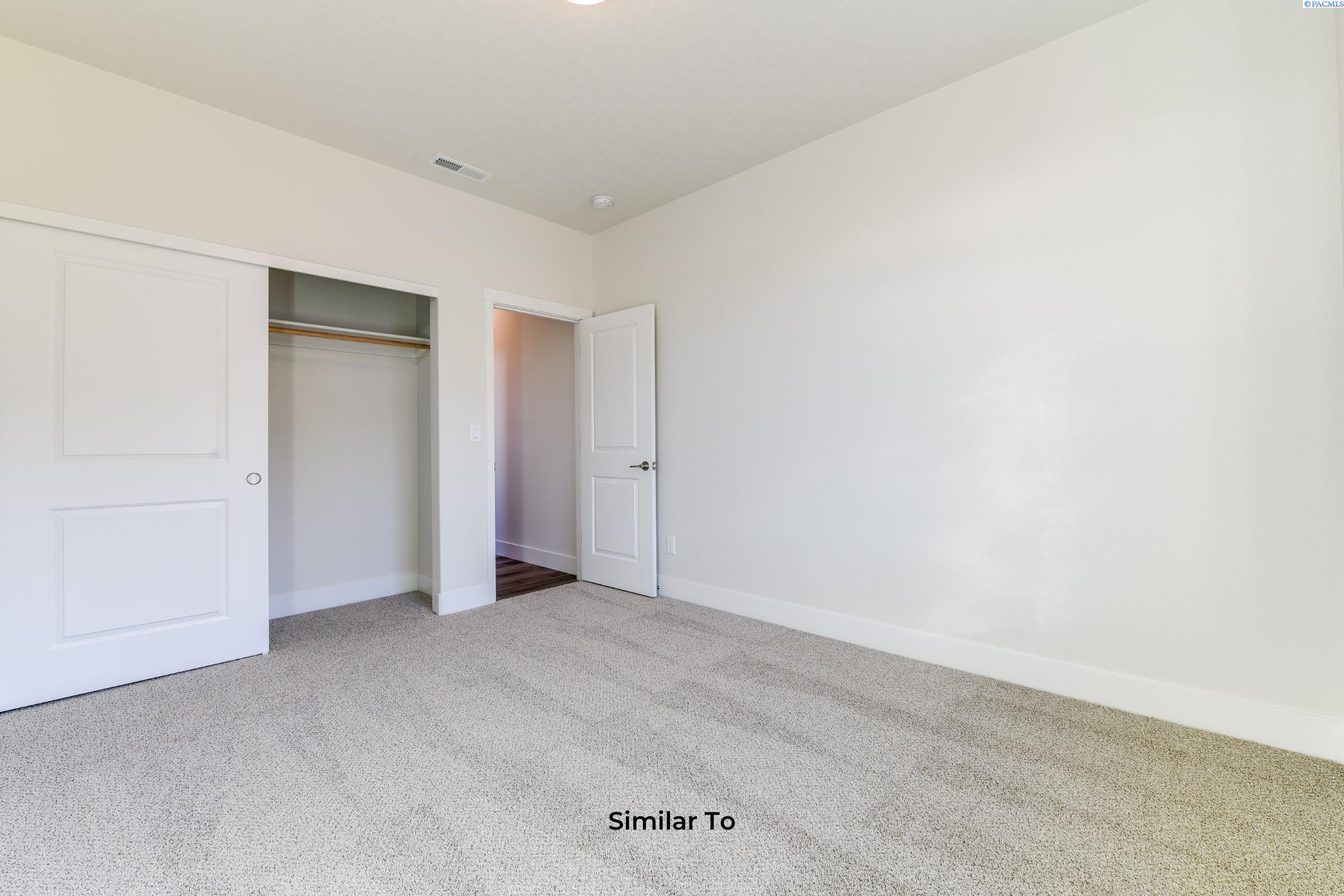 Kennewick, Washington, 99338, United States, 4 Bedrooms Bedrooms, ,2 BathroomsBathrooms,Residential,For Sale,1828278