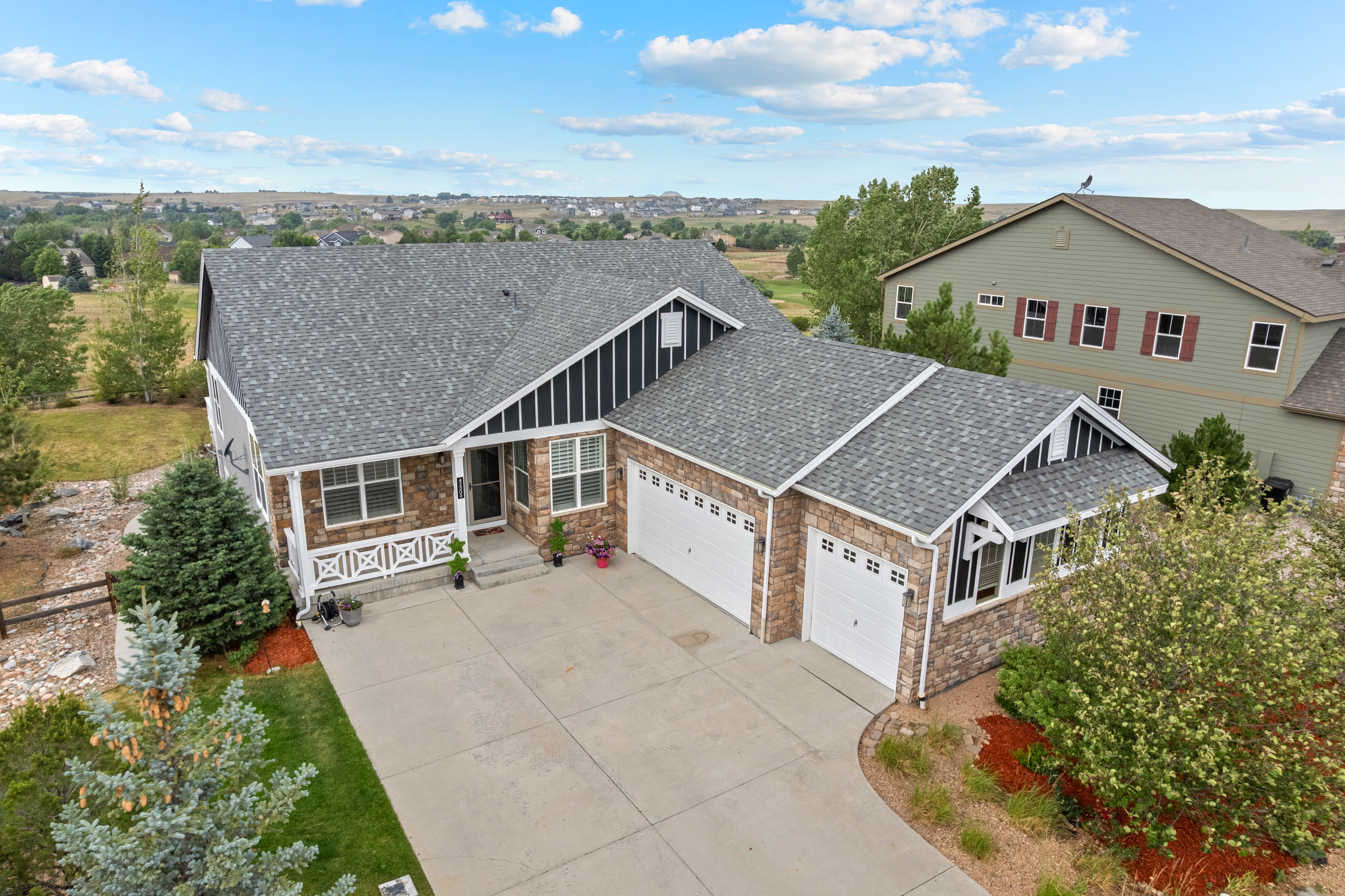  Experience elevated Colorado living in this exceptional ranch-style home. - 物件實景