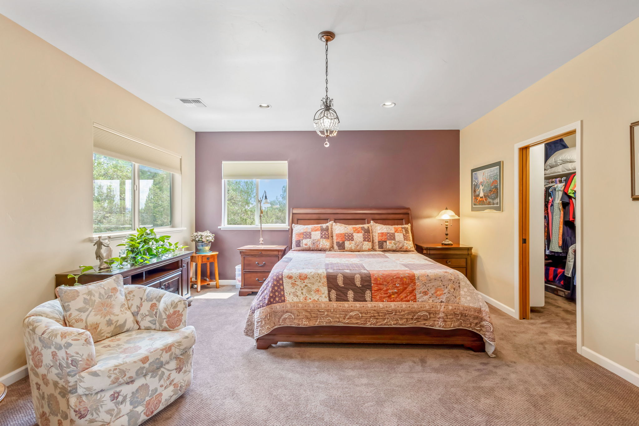 Prineville, Oregon, 97754, United States, 3 Bedrooms Bedrooms, ,4 BathroomsBathrooms,Residential,For Sale,1942116