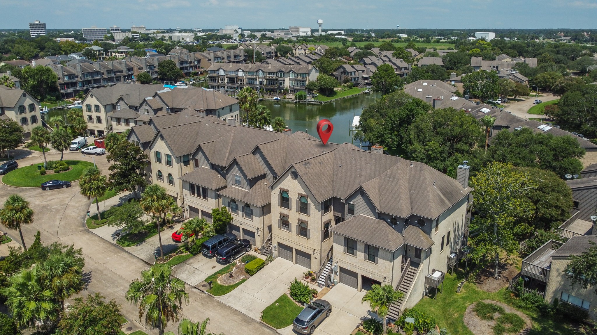 Houston, Texas, 77058, United States, 3 Bedrooms Bedrooms, ,4 BathroomsBathrooms,Residential,For Sale,1924880