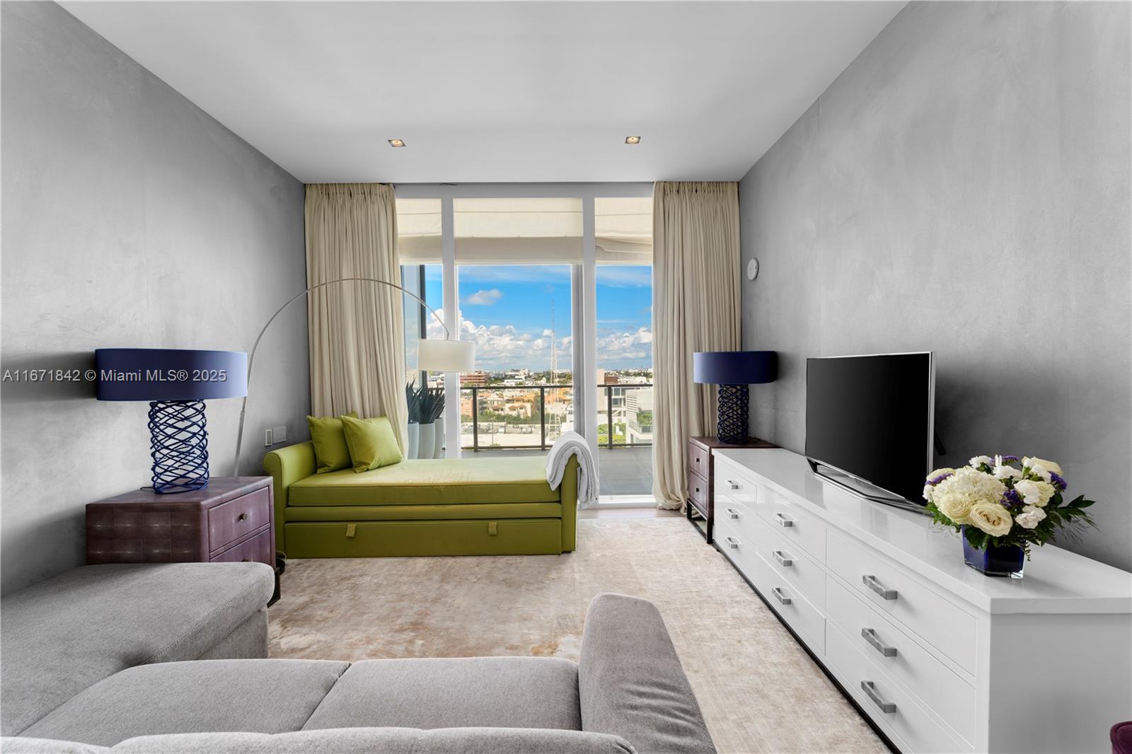 Miami Beach, Florida, 33139, United States, 4 Bedrooms Bedrooms, ,4 BathroomsBathrooms,Residential,For Sale,1840122