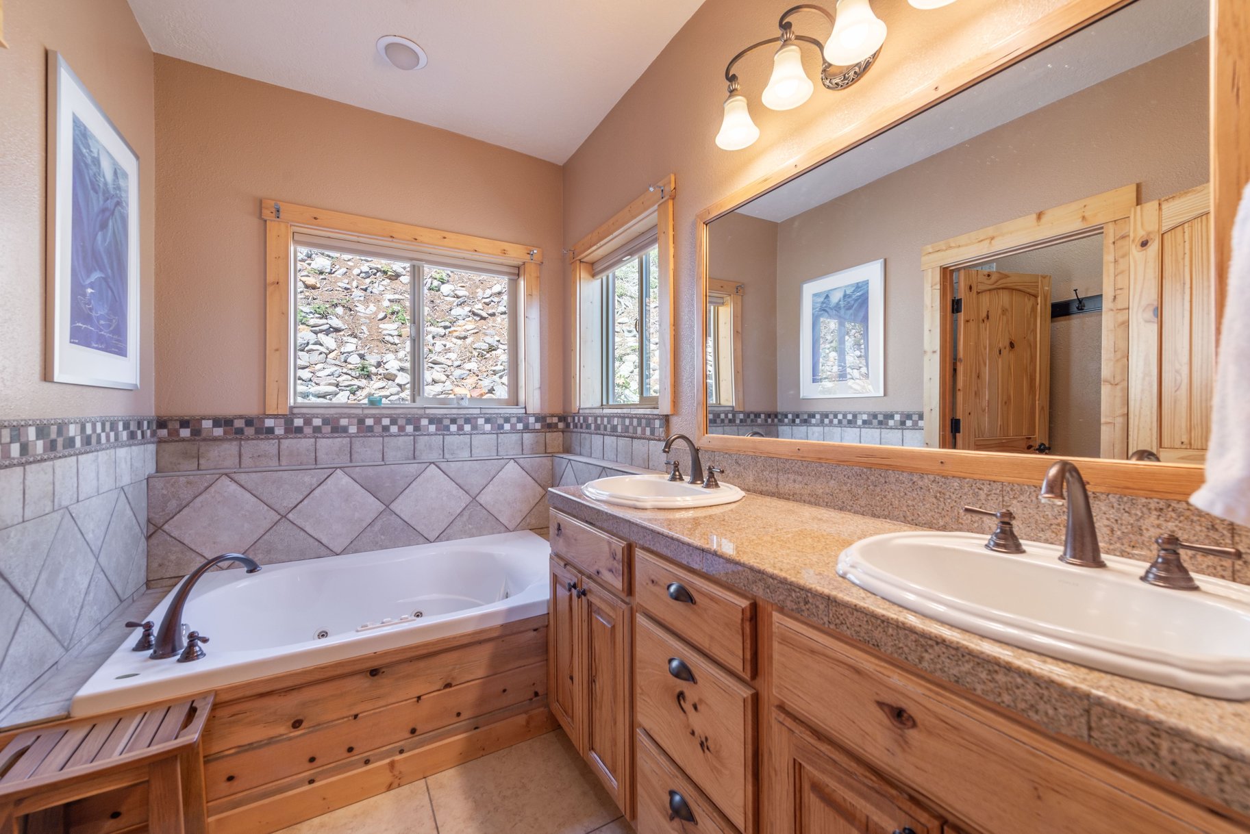  Beautiful Log Home with Carson Range Views from Every Floor - 物件實景