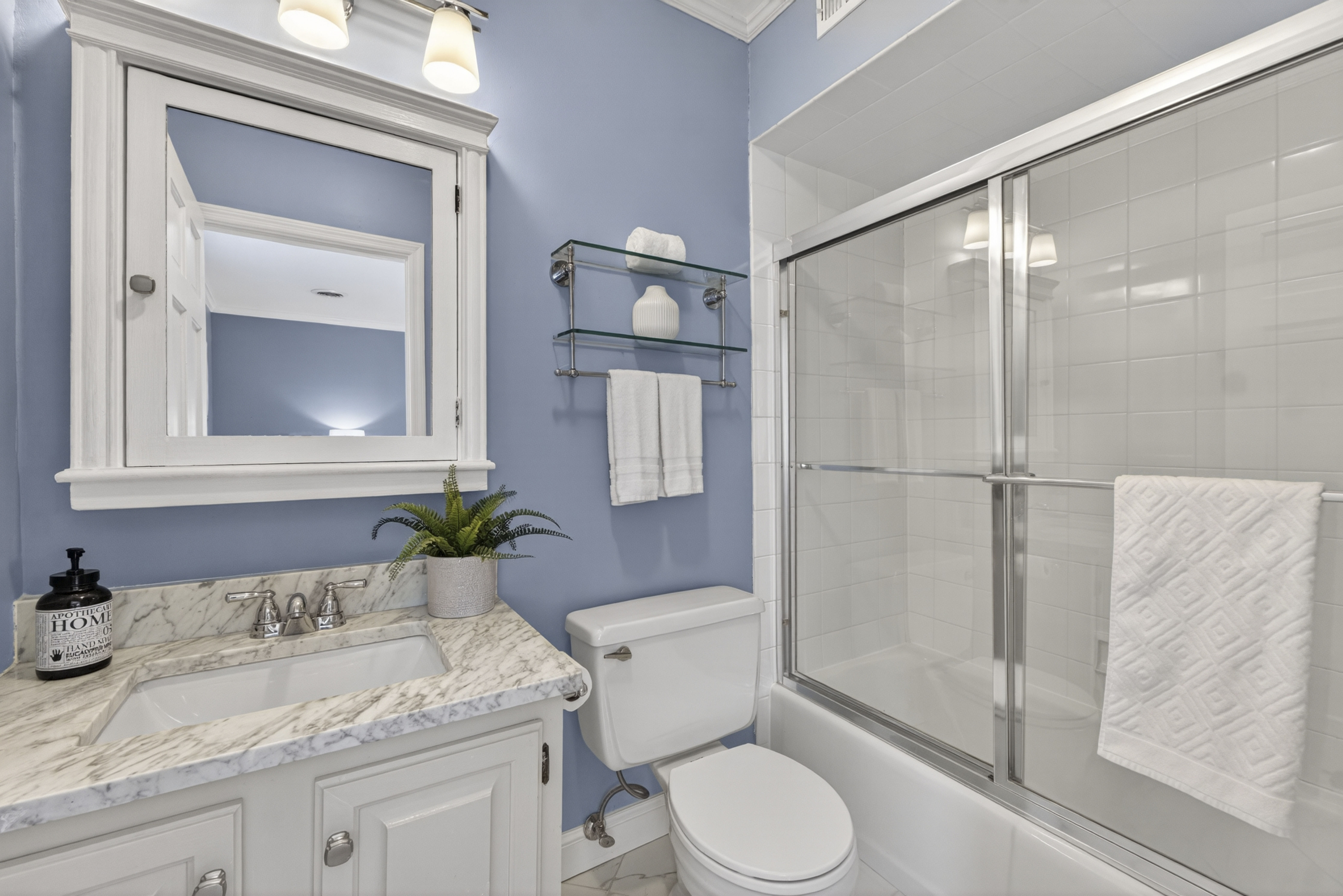  Timeless Mediterranean Revival Blends European Elegance & Hollywood Glamour - 物件實景