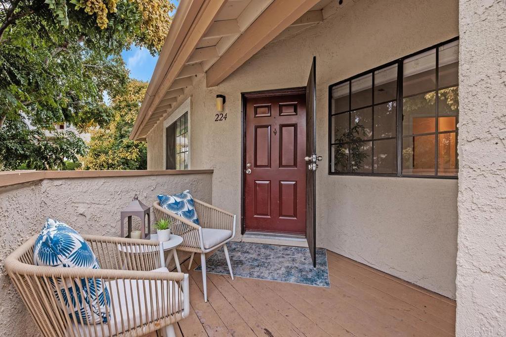 Oceanside, California, 92056, United States, 2 Bedrooms Bedrooms, ,2 BathroomsBathrooms,Residential,For Sale,1958982