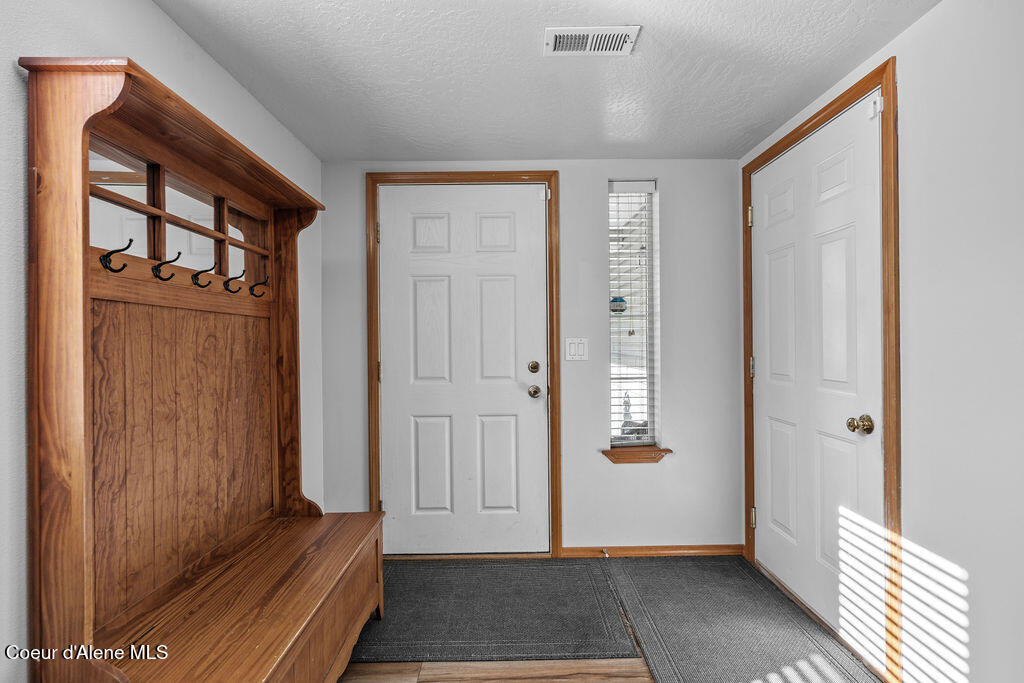 Post Falls, Idaho, 83854, United States, 4 Bedrooms Bedrooms, ,3 BathroomsBathrooms,Residential,For Sale,1870945