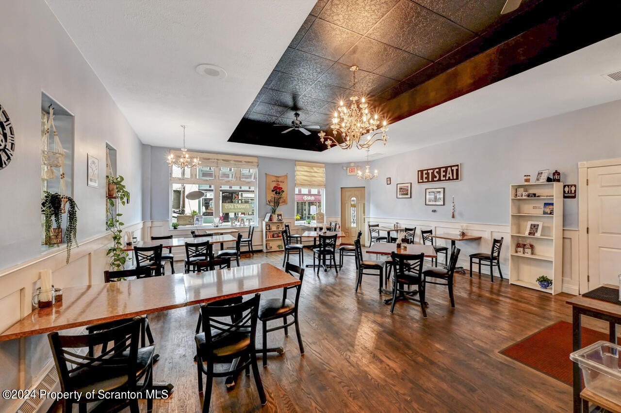 Olyphant, Pennsylvania, 18447, United States, ,Residential,For Sale,1996736