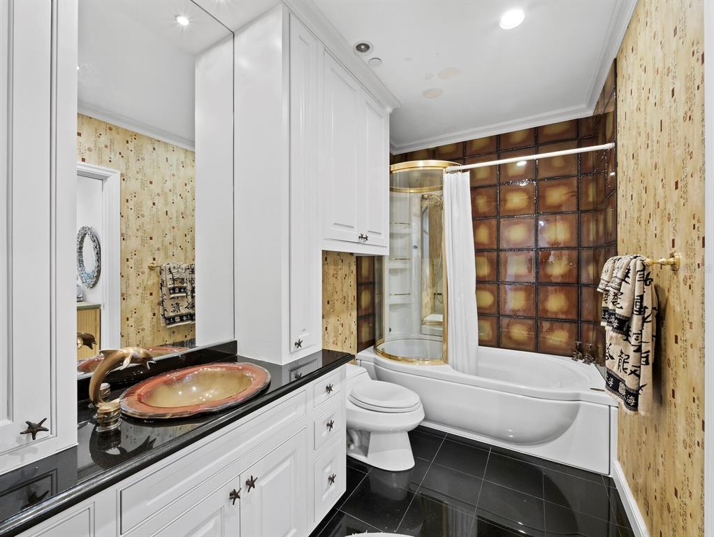 Longboat Key, Florida, 34228, United States, 8 Bedrooms Bedrooms, ,10 BathroomsBathrooms,Residential,For Sale,1997316