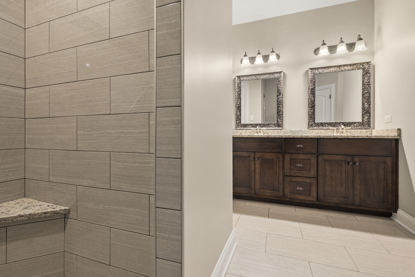 Mokena, Illinois, 60448, United States, 2 Bedrooms Bedrooms, ,3 BathroomsBathrooms,Residential,For Sale,2007532