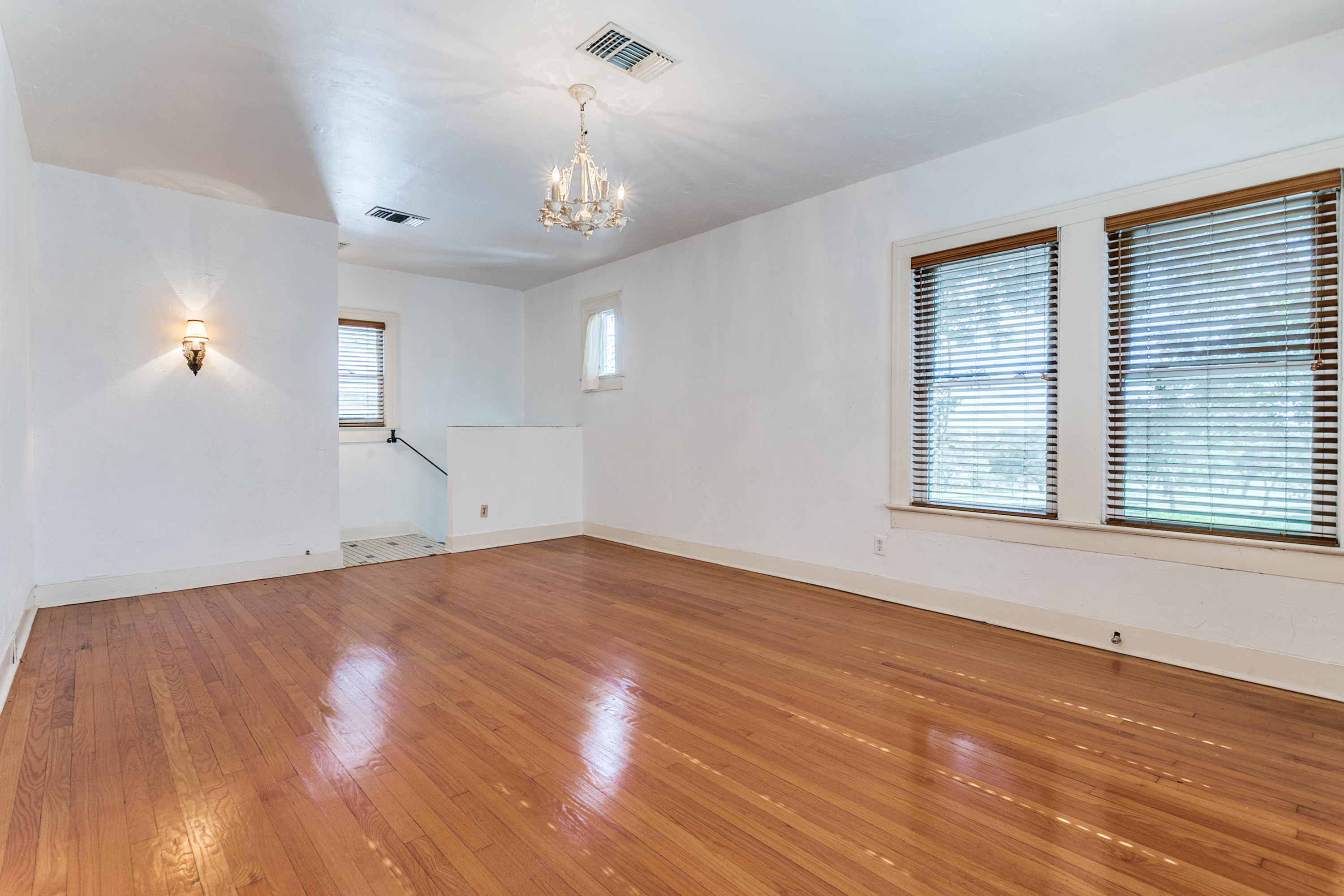 Great Investment Opportunity in Mahncke Park - 物件實景