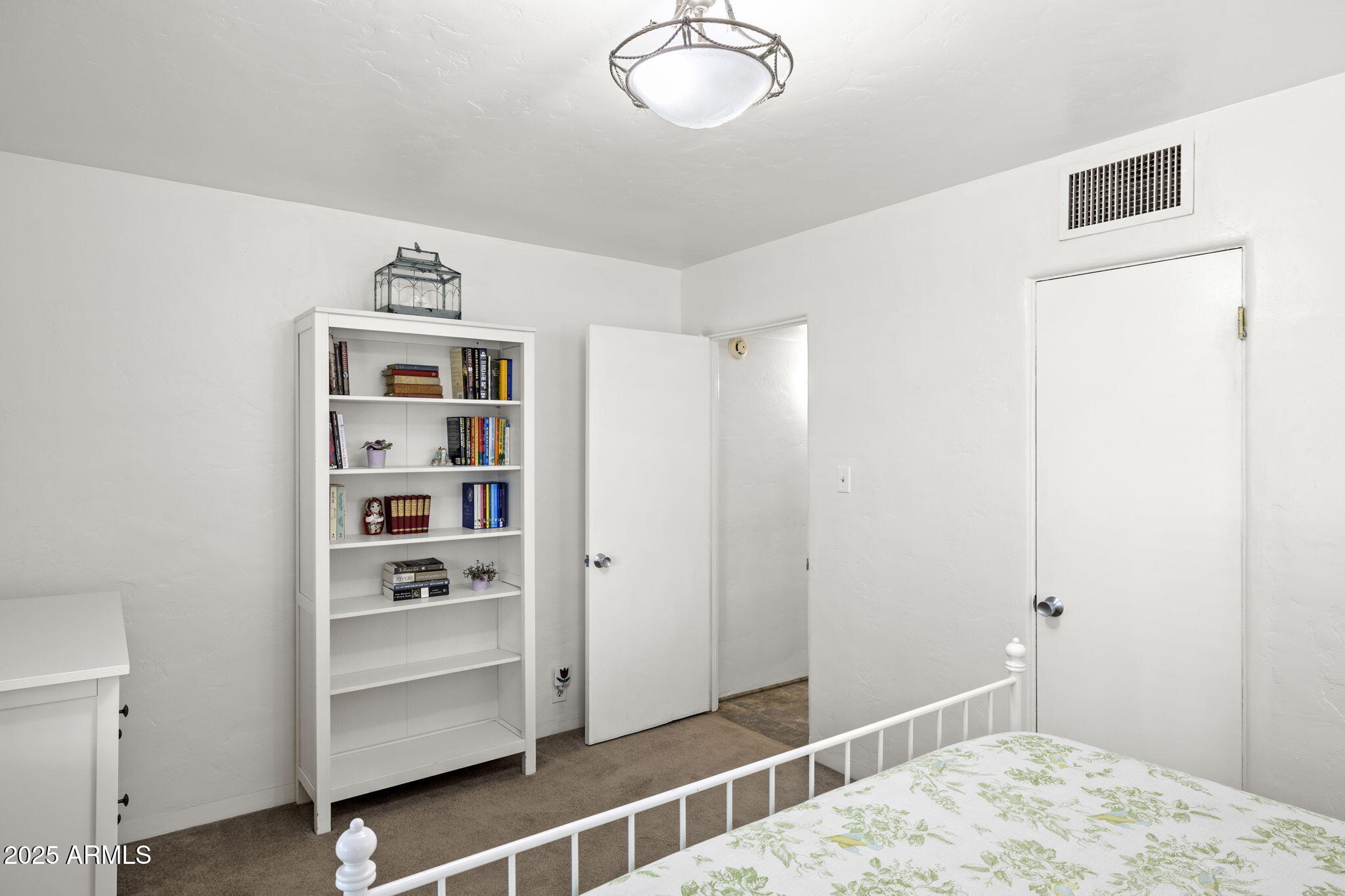Phoenix, Arizona, 85016, United States, 3 Bedrooms Bedrooms, ,Residential,For Sale,1857122