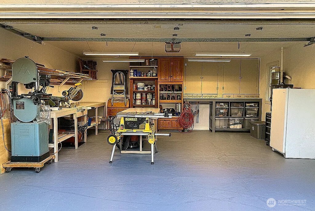 Oak Harbor, Washington, 98277, United States, 3 Bedrooms Bedrooms, ,2 BathroomsBathrooms,Residential,For Sale,1982264