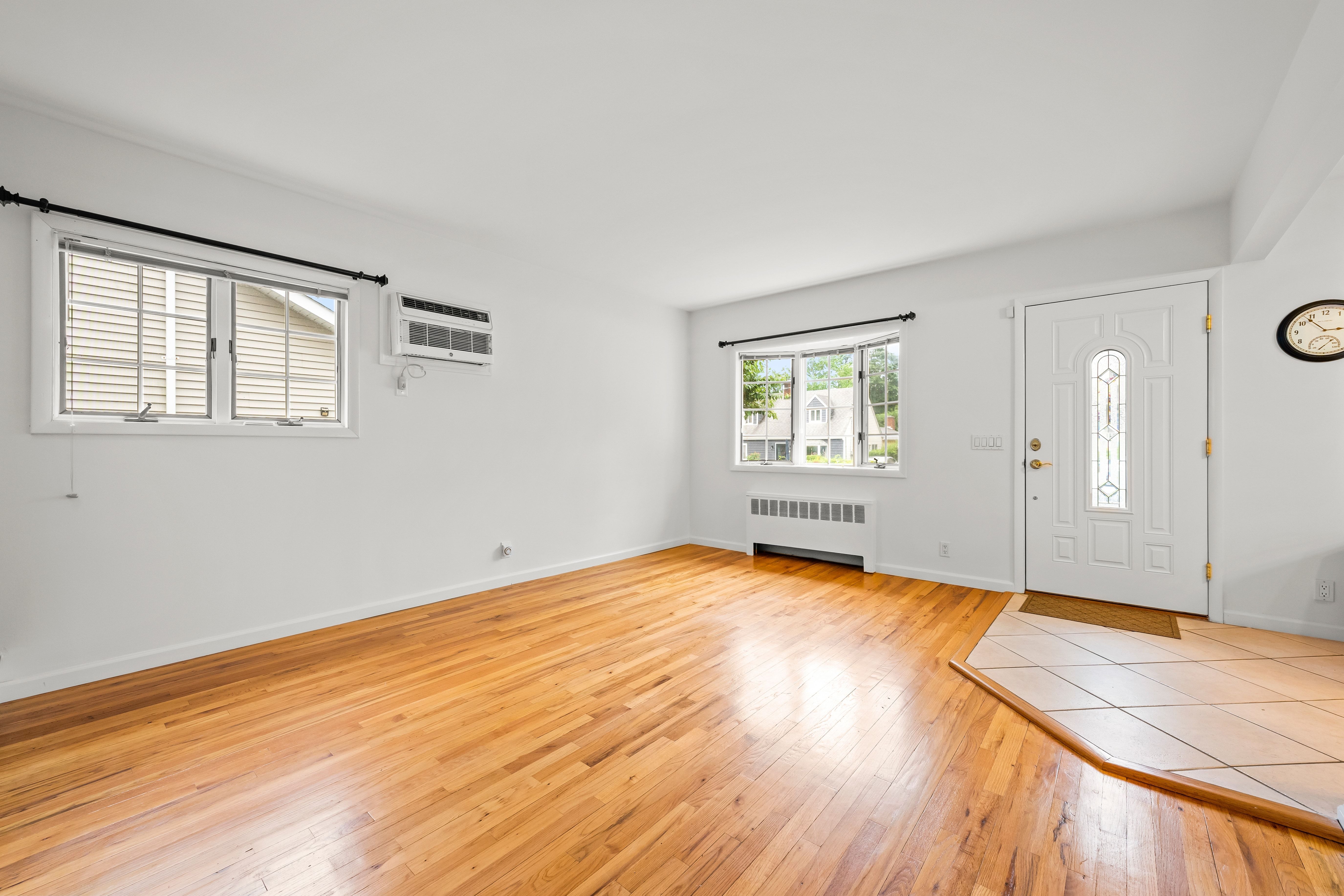  54 Edgewood Road, Port Washington, NY, 11050 - 物件實景