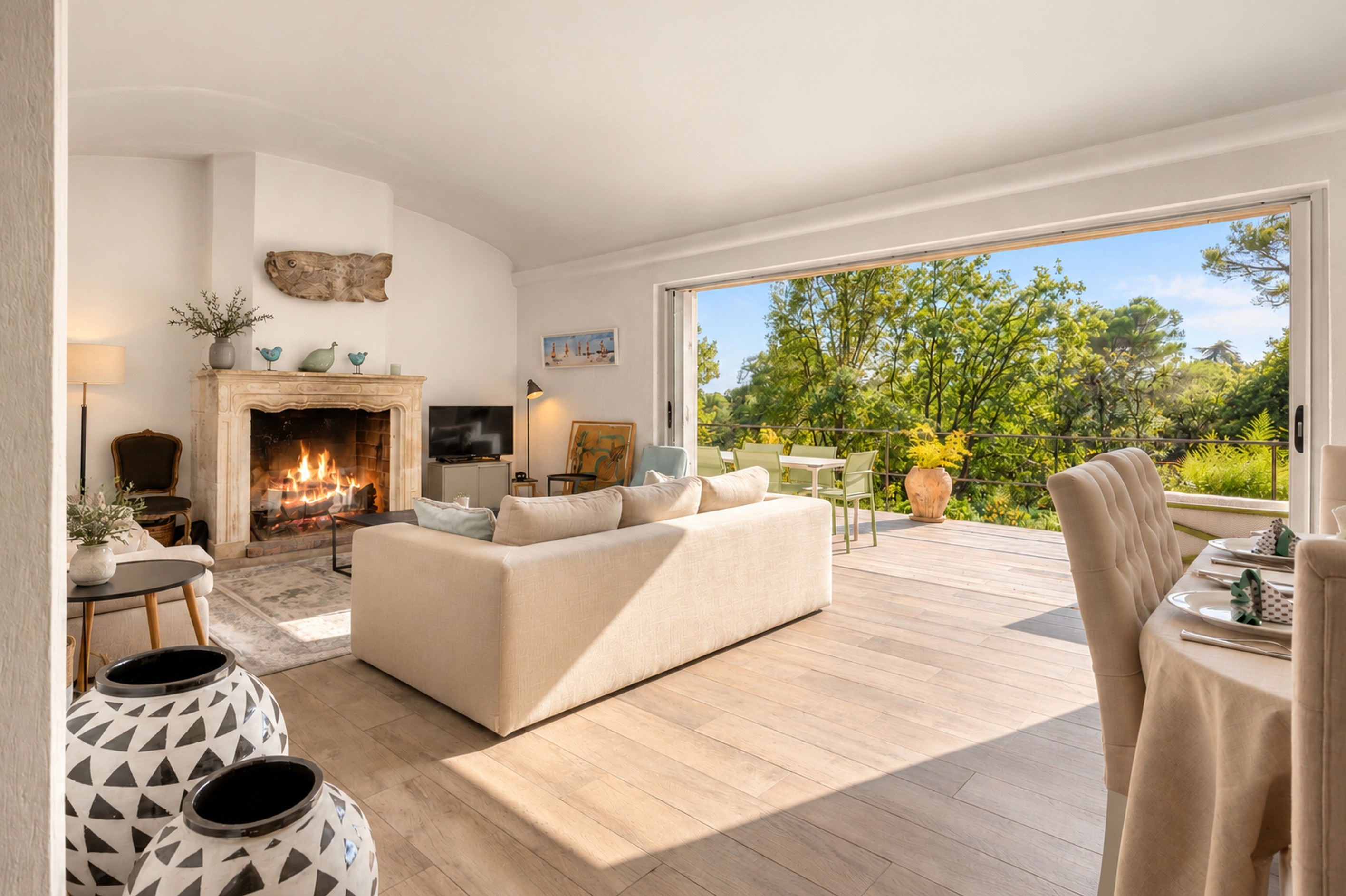  Exclusive listing: Property with guest accommodation in a private estate - 物件實景