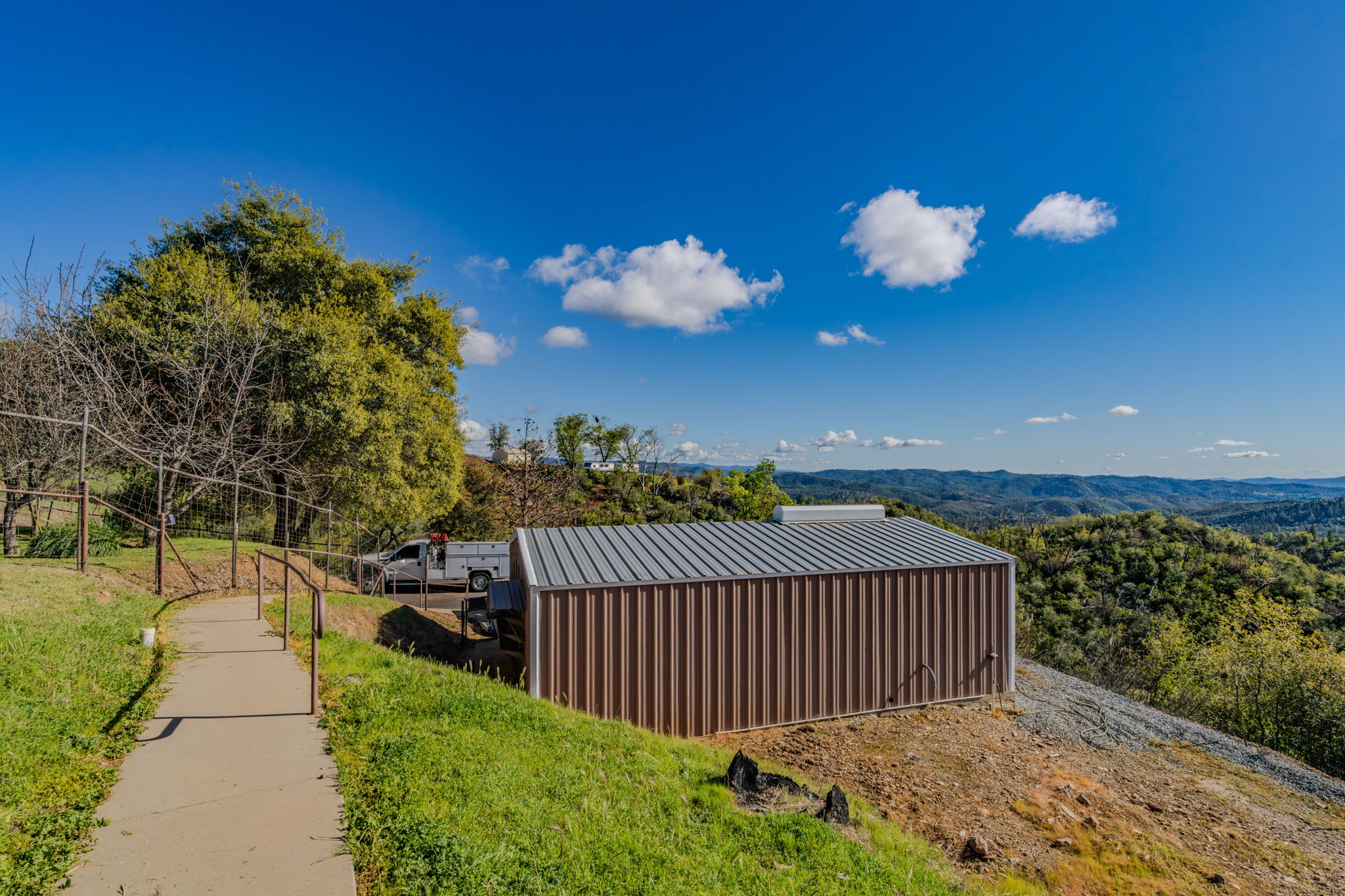  9515 Ham Luddy Road, Mountain Ranch, CA 95246 - 物件實景