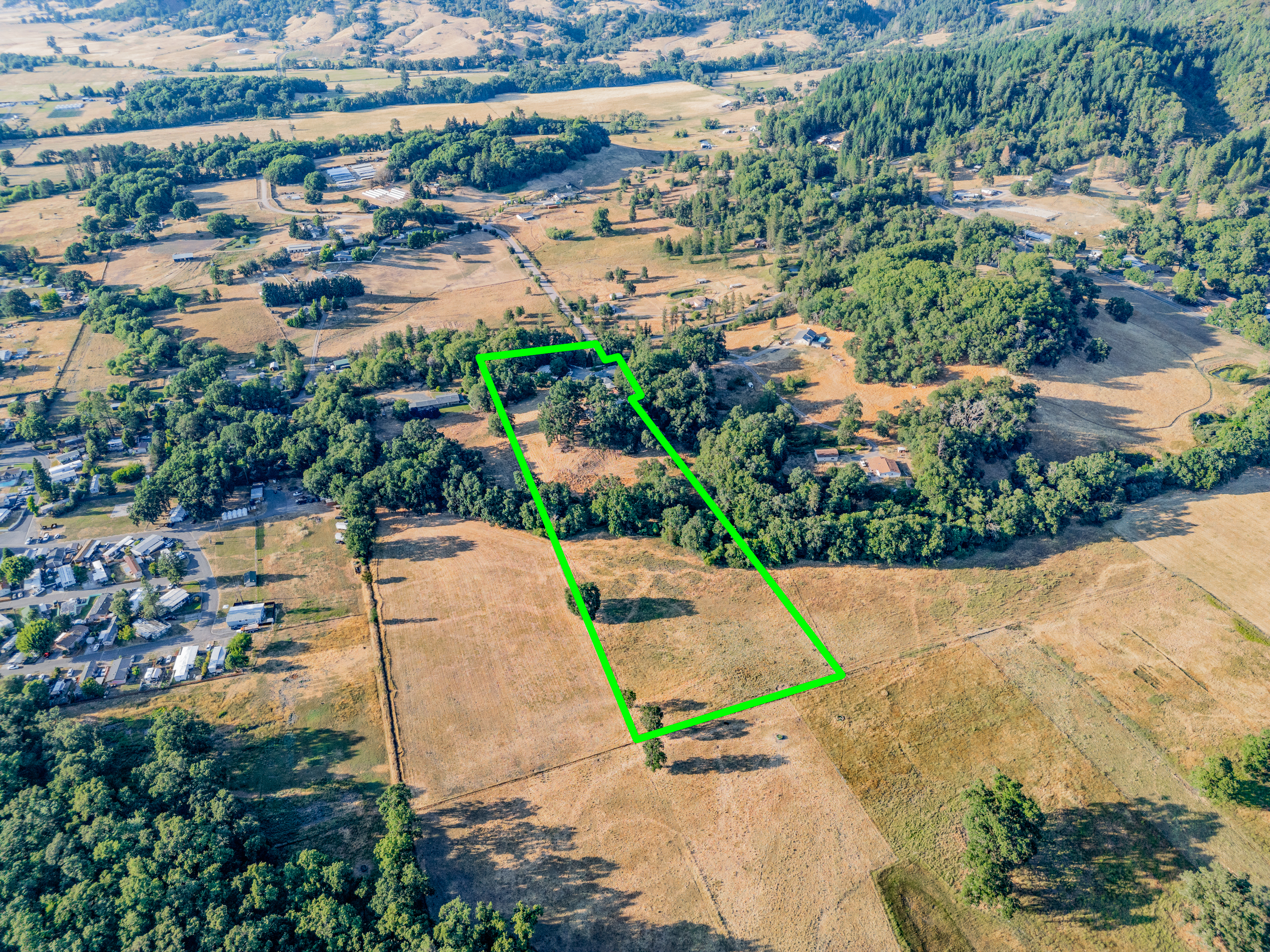 Willits, California, 95490, United States, 3 Bedrooms Bedrooms, ,2 BathroomsBathrooms,Residential,For Sale,1883434