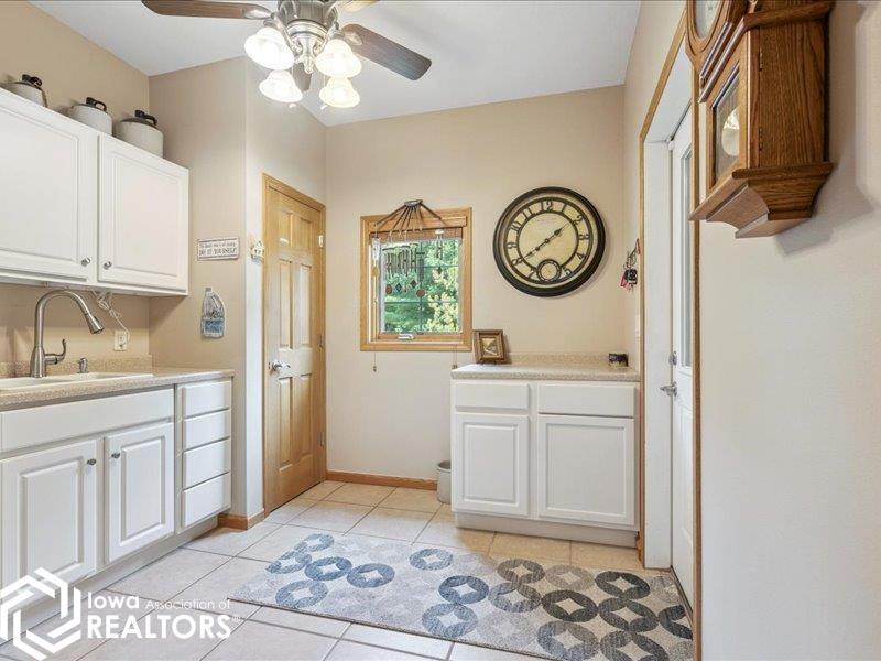 West Burlington, Iowa, 52655, United States, 4 Bedrooms Bedrooms, ,4 BathroomsBathrooms,Residential,For Sale,1982089