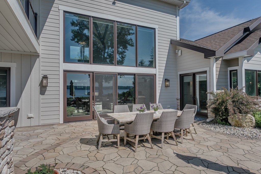 Sturgeon Bay, Wisconsin, 54235, United States, 3 Bedrooms Bedrooms, ,5 BathroomsBathrooms,Residential,For Sale,1941719