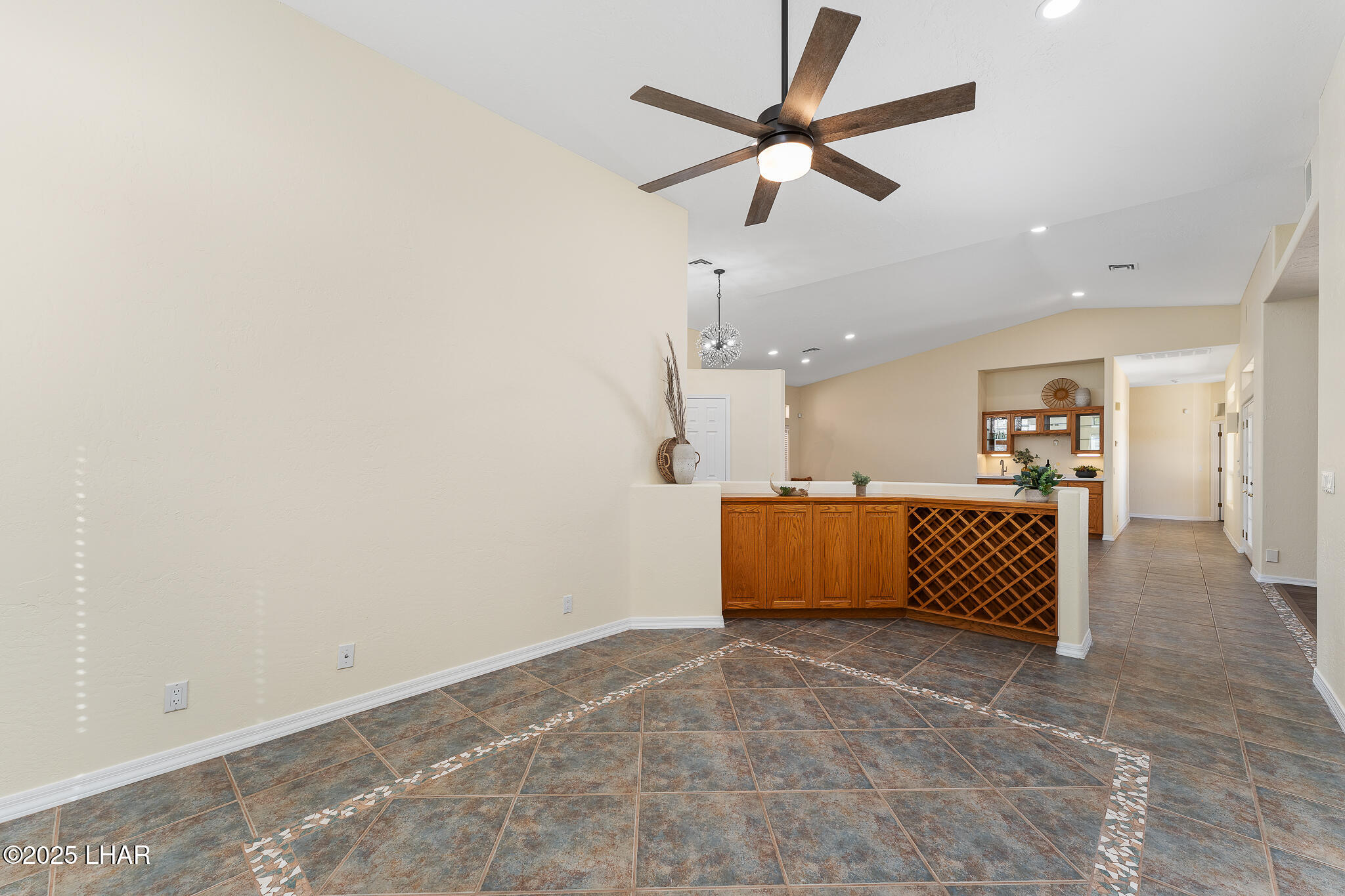 Lake Havasu City, Arizona, 86406, United States, 3 Bedrooms Bedrooms, ,2 BathroomsBathrooms,Residential,For Sale,1846694