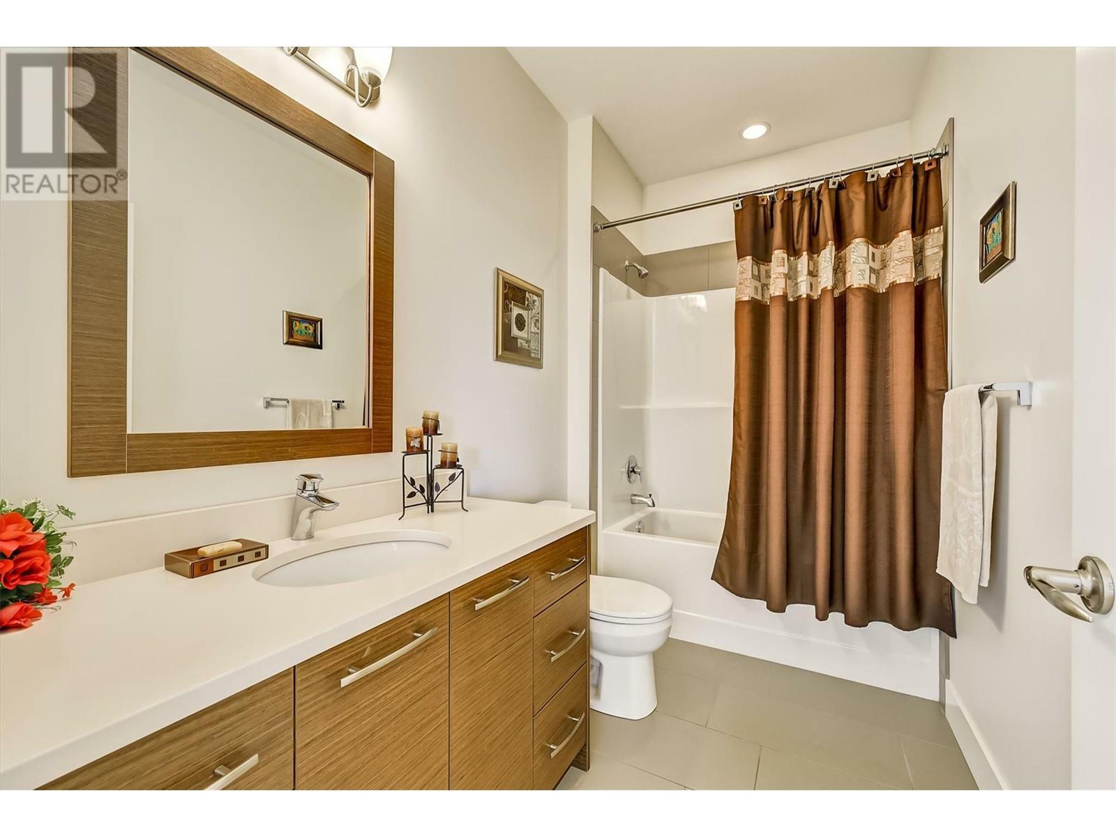 KELOWNA, British Columbia, V1V 2R1, CA, 4 Bedrooms Bedrooms, ,3 BathroomsBathrooms,Residential,For Sale,1839022