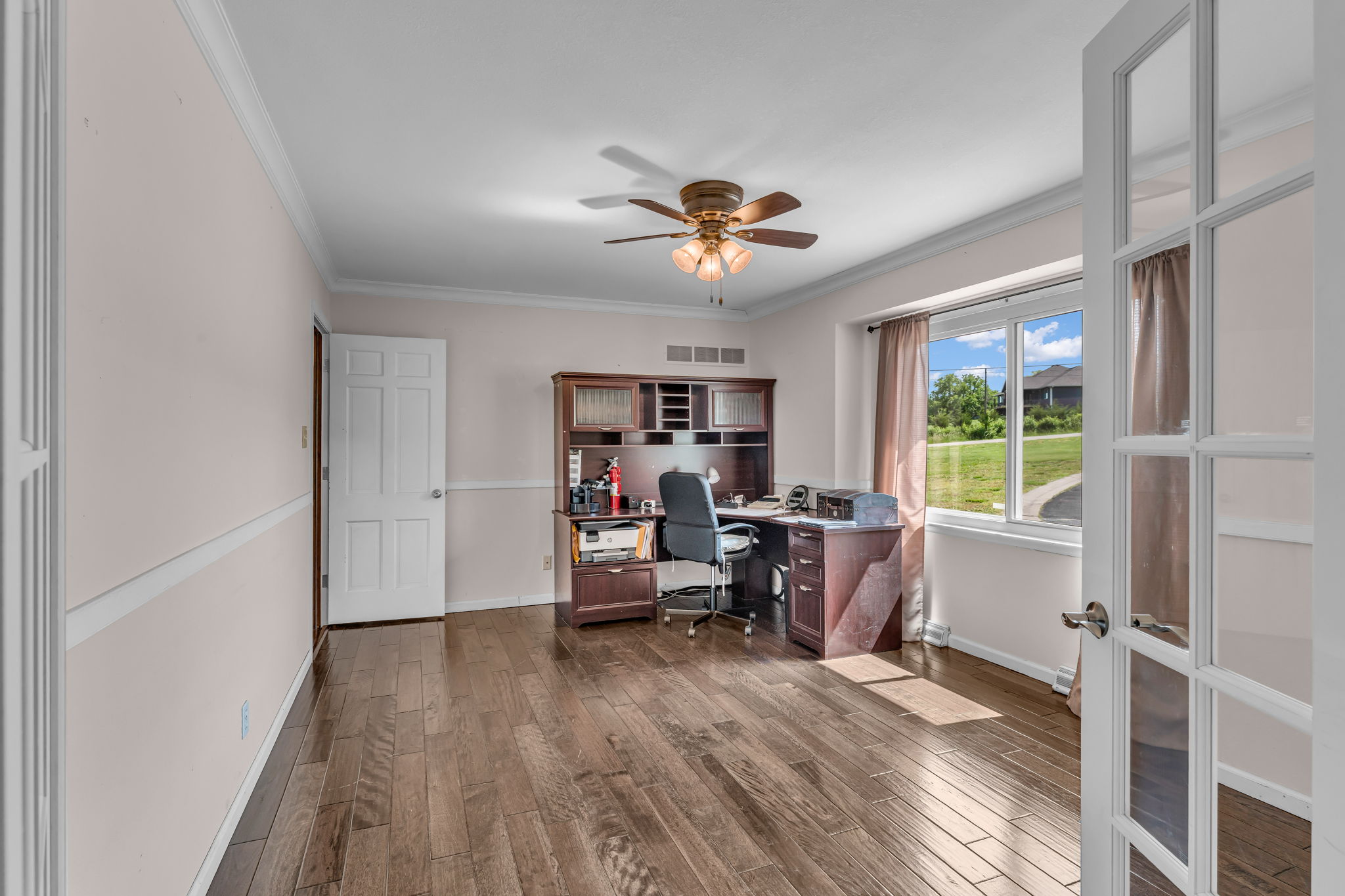 Topeka, Kansas, 66615, United States, 4 Bedrooms Bedrooms, ,8 BathroomsBathrooms,Residential,For Sale,1848877