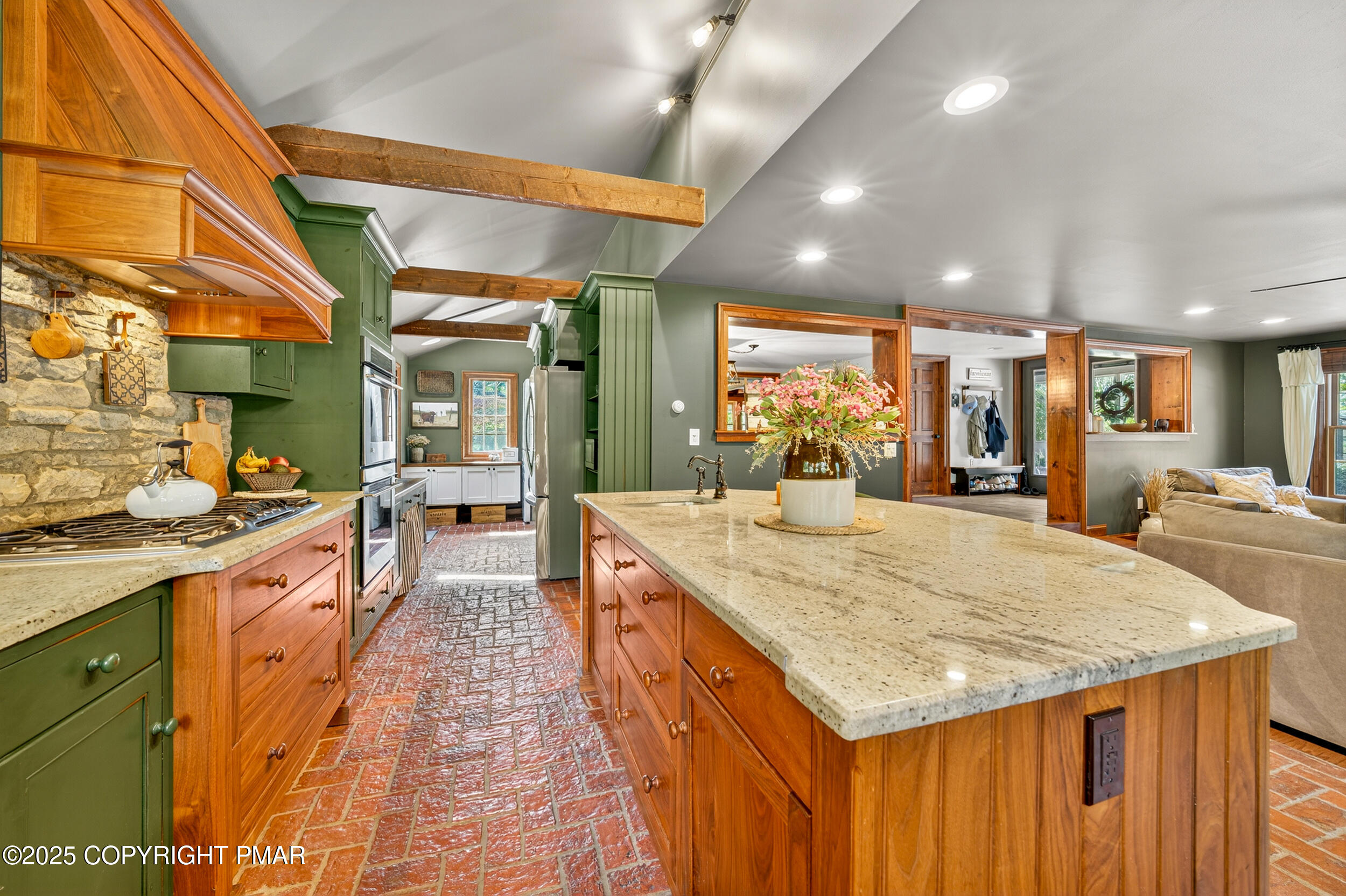 Bangor, Pennsylvania, 18013, United States, 3 Bedrooms Bedrooms, ,2 BathroomsBathrooms,Residential,For Sale,1934603