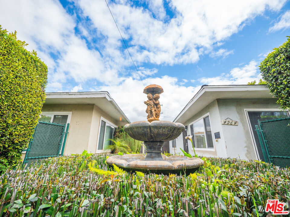 Los Angeles, California, 90066, United States, 4 Bedrooms Bedrooms, ,Residential,For Sale,1705092
