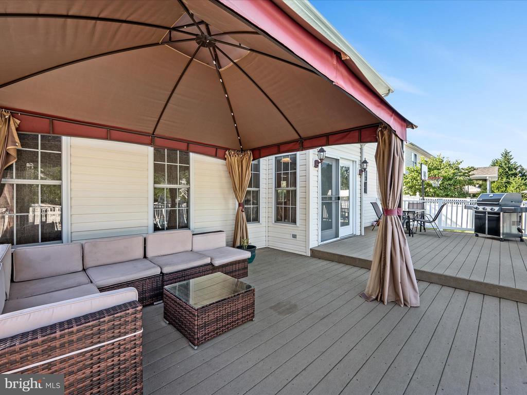 Stephens City, Virginia, 22655, United States, 4 Bedrooms Bedrooms, ,4 BathroomsBathrooms,Residential,For Sale,1905716