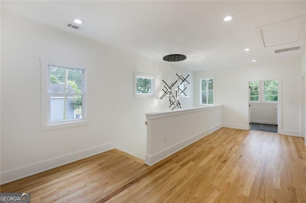 Avondale Estates, Georgia, 30002, United States, 5 Bedrooms Bedrooms, ,5 BathroomsBathrooms,Residential,For Sale,1904191