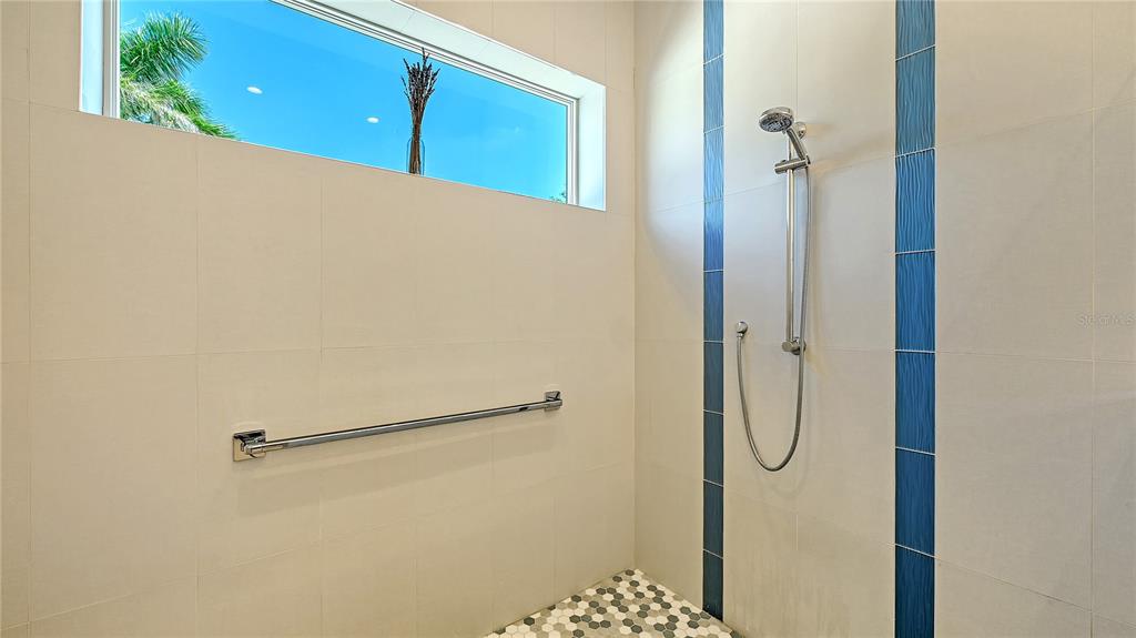 Sarasota, Florida, 34236, United States, 4 Bedrooms Bedrooms, ,4 BathroomsBathrooms,Residential,For Sale,1796766