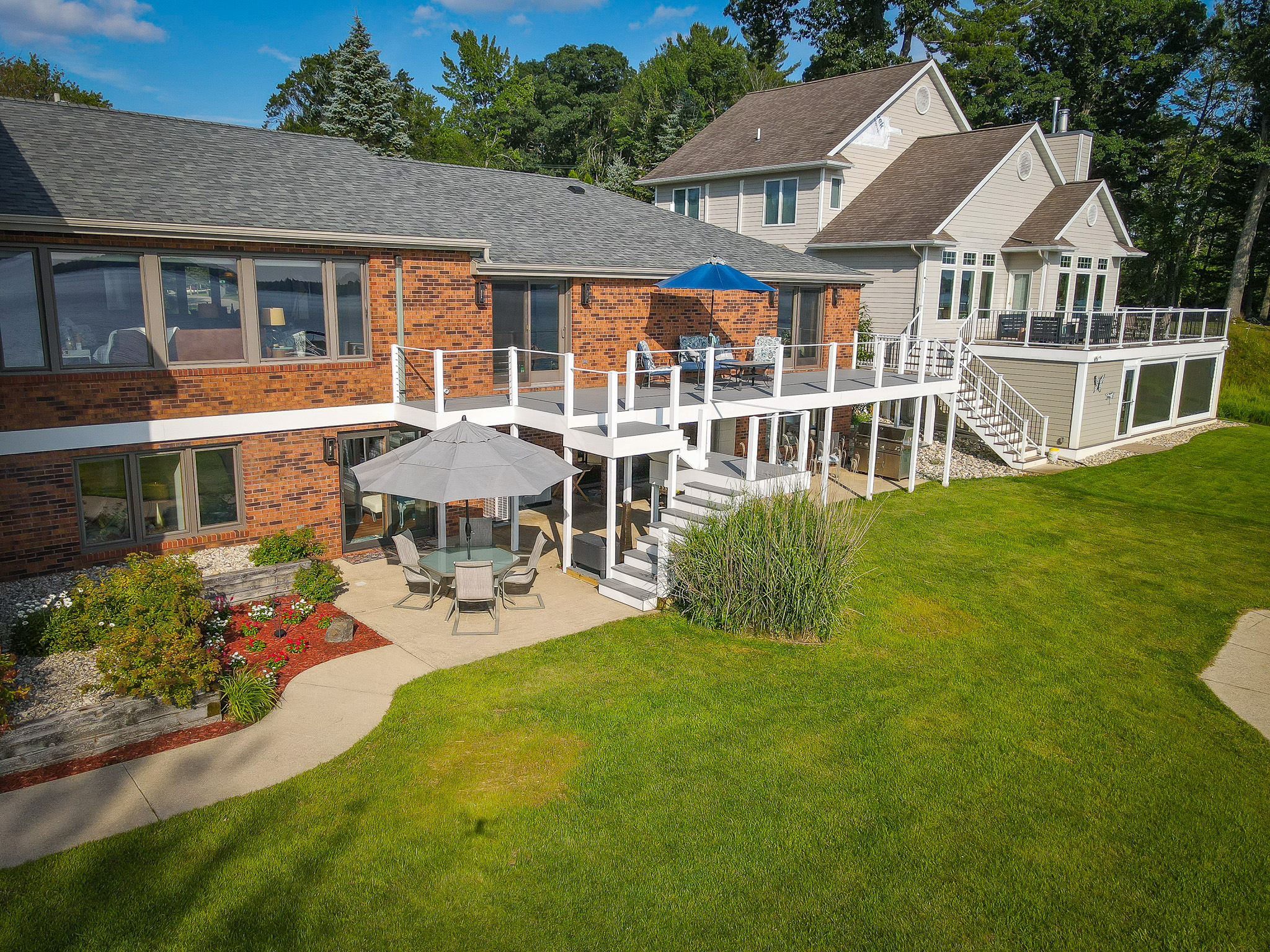 Cadillac, Michigan, 49601, United States, 5 Bedrooms Bedrooms, ,4 BathroomsBathrooms,Residential,For Sale,1905816