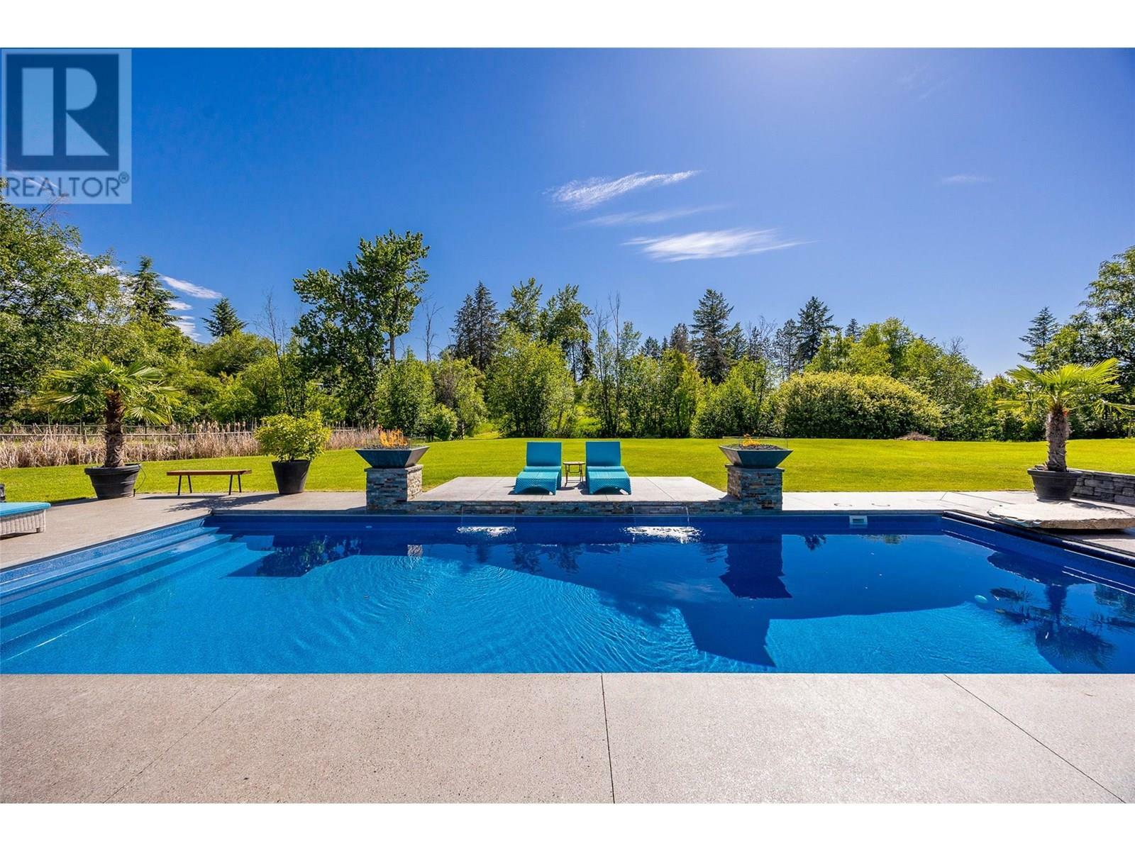 KELOWNA, British Columbia, V1W 4C5, CA, 5 Bedrooms Bedrooms, ,3 BathroomsBathrooms,Residential,For Sale,1883481