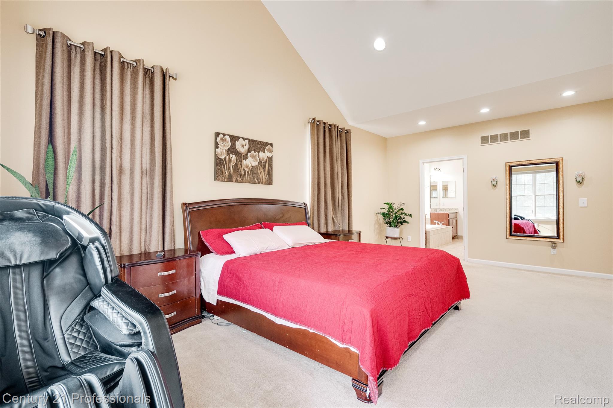 Novi, Michigan, 48374, United States, 4 Bedrooms Bedrooms, ,5 BathroomsBathrooms,Residential,For Sale,1904445