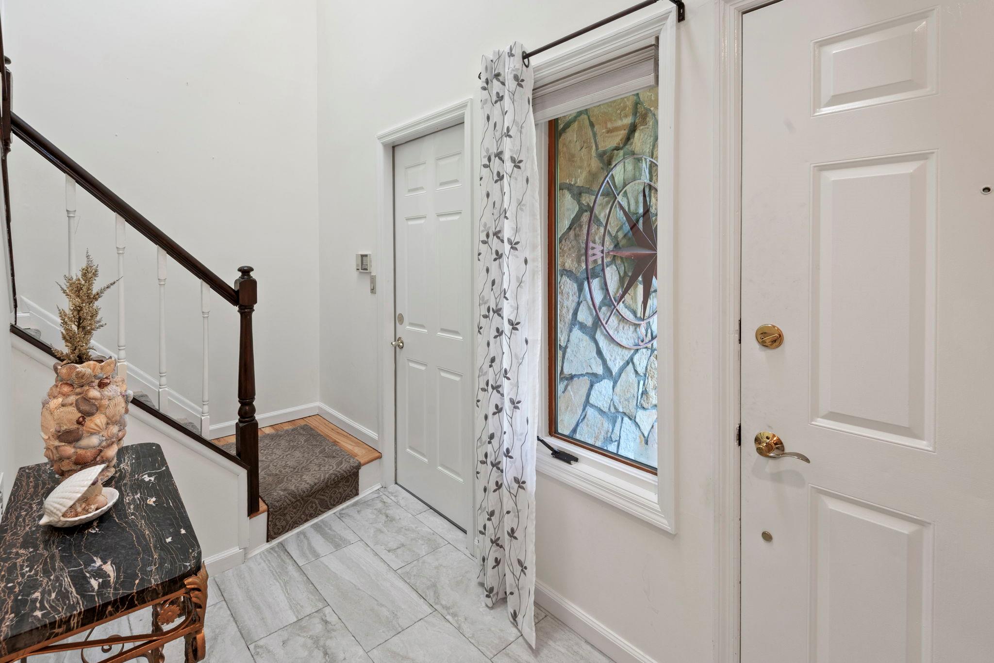 Northport, New York, 11768, United States, 2 Bedrooms Bedrooms, ,3 BathroomsBathrooms,Residential,For Sale,1900876