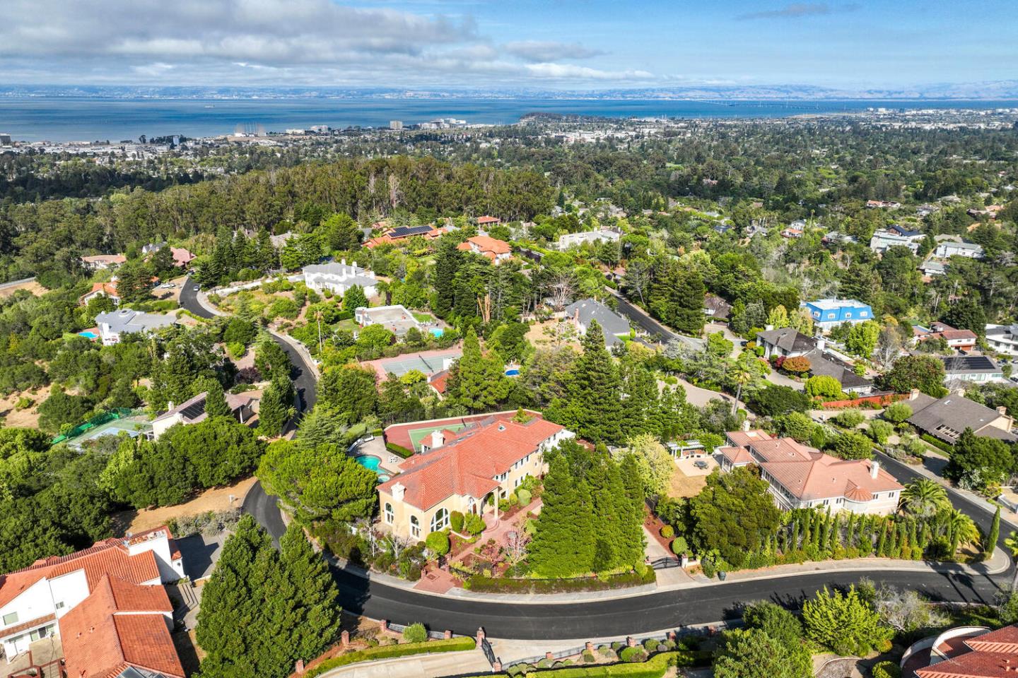 Hillsborough, California, 94010, United States, 5 Bedrooms Bedrooms, ,5 BathroomsBathrooms,Residential,For Sale,1940320