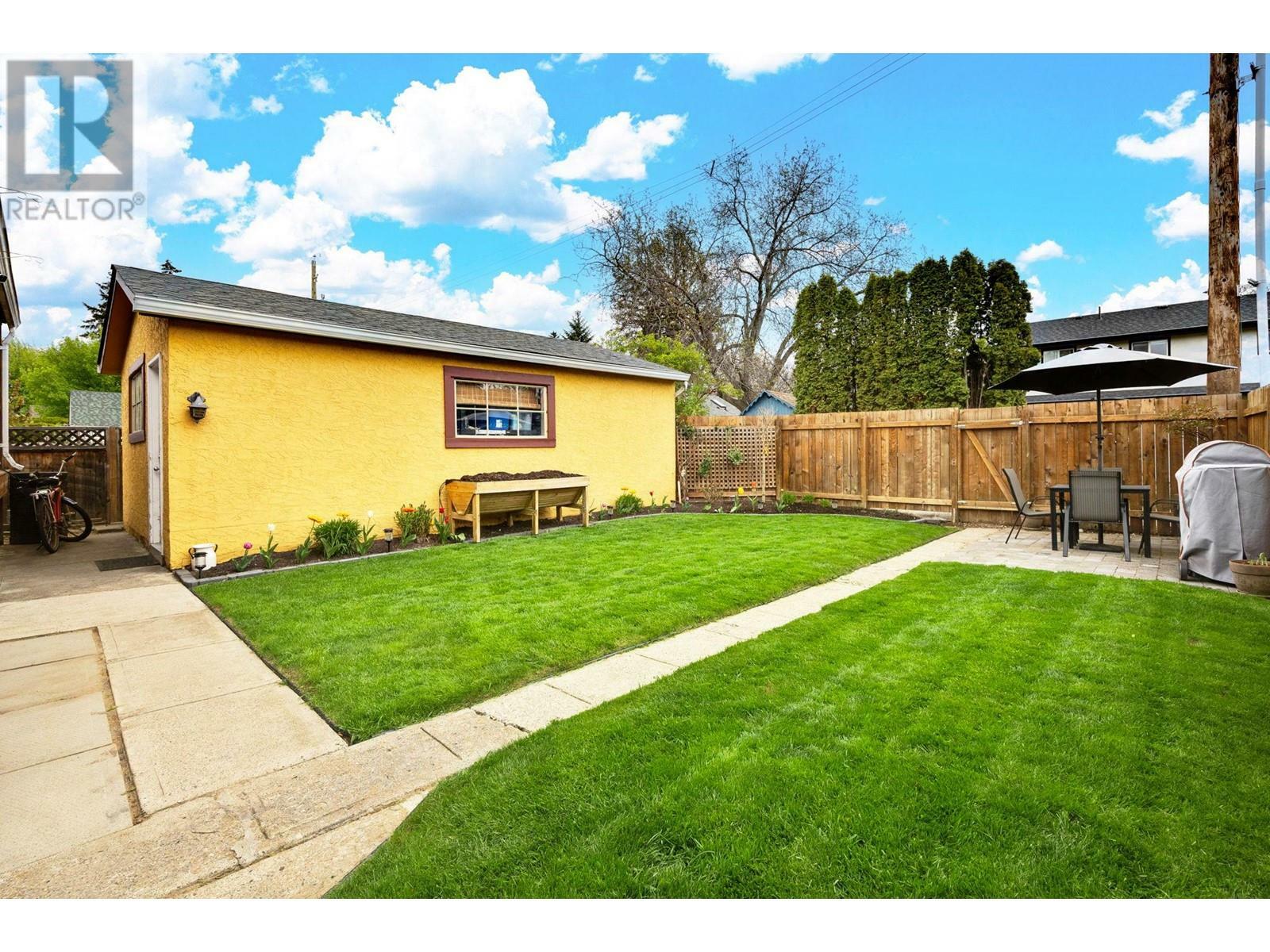 KELOWNA, British Columbia, V1Y 6A2, CA, 4 Bedrooms Bedrooms, ,3 BathroomsBathrooms,Residential,For Sale,1838696