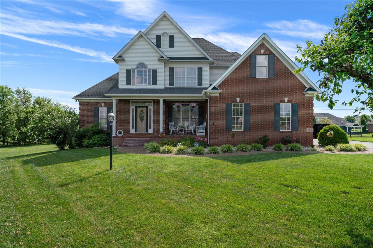 Bowling Green, Kentucky, 42104, United States, 6 Bedrooms Bedrooms, ,4 BathroomsBathrooms,Residential,For Sale,1882789