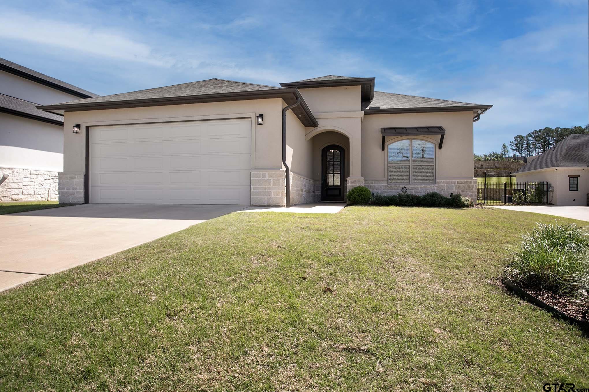 Tyler, Texas, 75703, United States, 4 Bedrooms Bedrooms, ,3 BathroomsBathrooms,Residential,For Sale,1784072