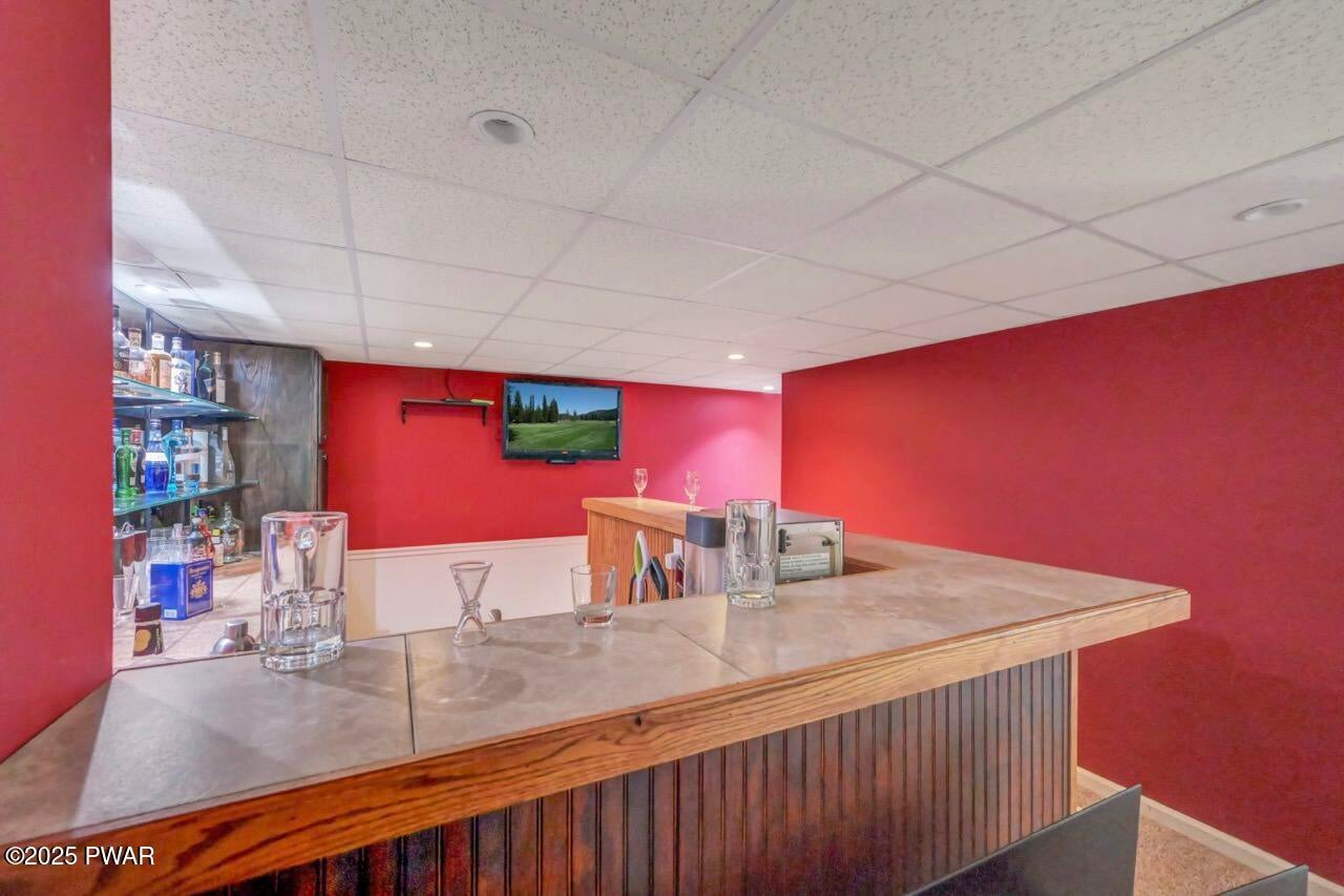 Honesdale, Pennsylvania, 18431, United States, 5 Bedrooms Bedrooms, ,4 BathroomsBathrooms,Residential,For Sale,1973688