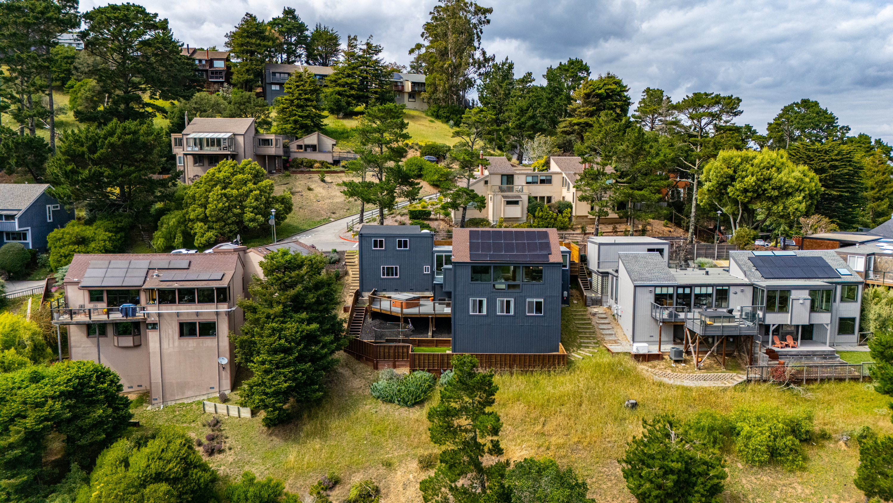  Contempary Hillside Living - 物件實景