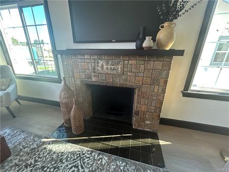 Los Angeles, California, 90047, United States, 3 Bedrooms Bedrooms, ,2 BathroomsBathrooms,Residential,For Sale,2010742