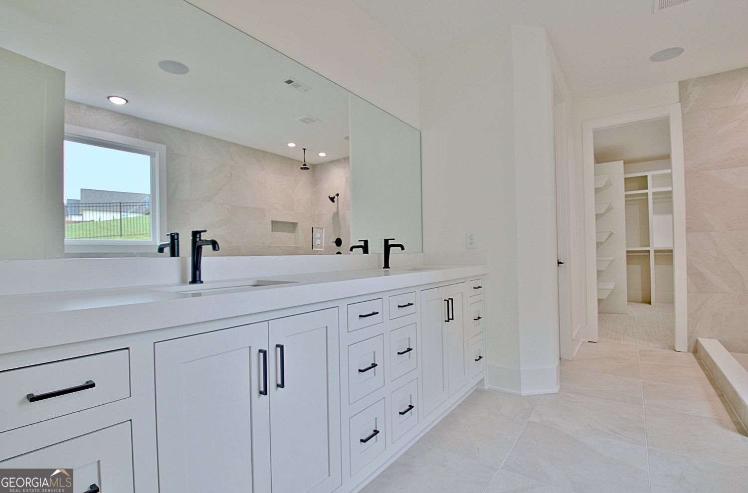 Tyrone, Georgia, 30290, United States, 6 Bedrooms Bedrooms, ,6 BathroomsBathrooms,Residential,For Sale,1859039