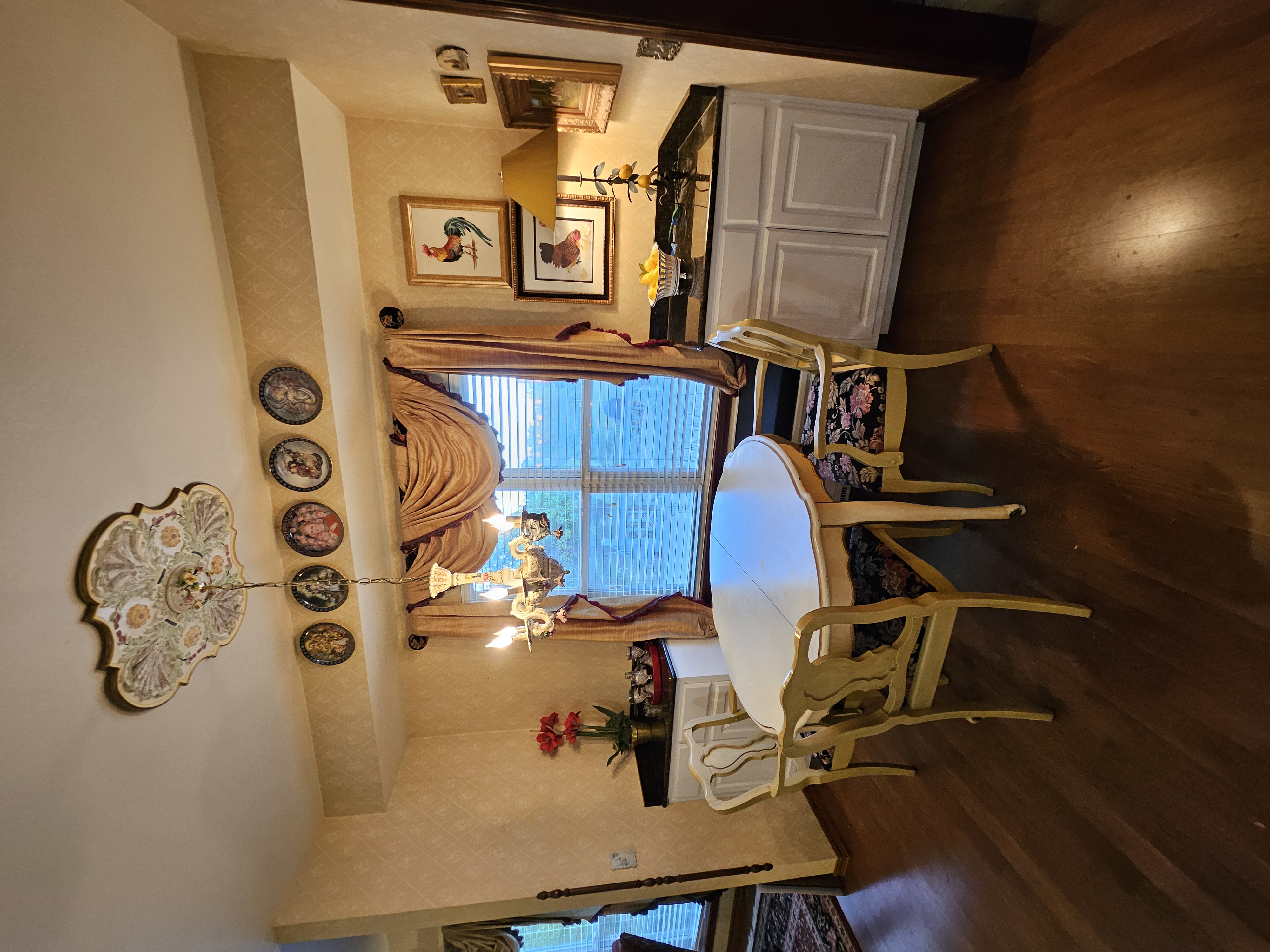 Pierce City, Missouri, 65723, United States, 5 Bedrooms Bedrooms, ,3 BathroomsBathrooms,Residential,For Sale,1975319