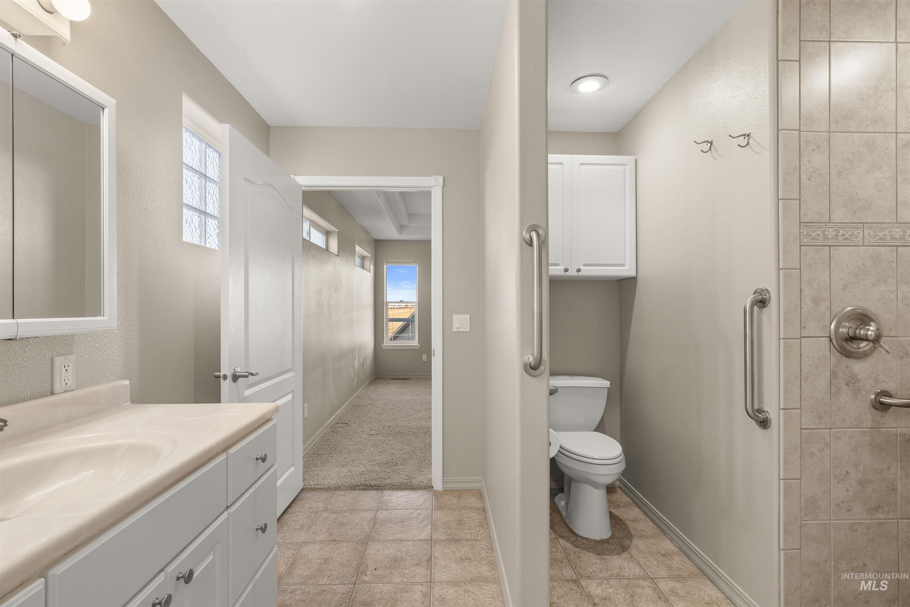 Lewiston, Idaho, 83501, United States, 5 Bedrooms Bedrooms, ,3 BathroomsBathrooms,Residential,For Sale,1873499