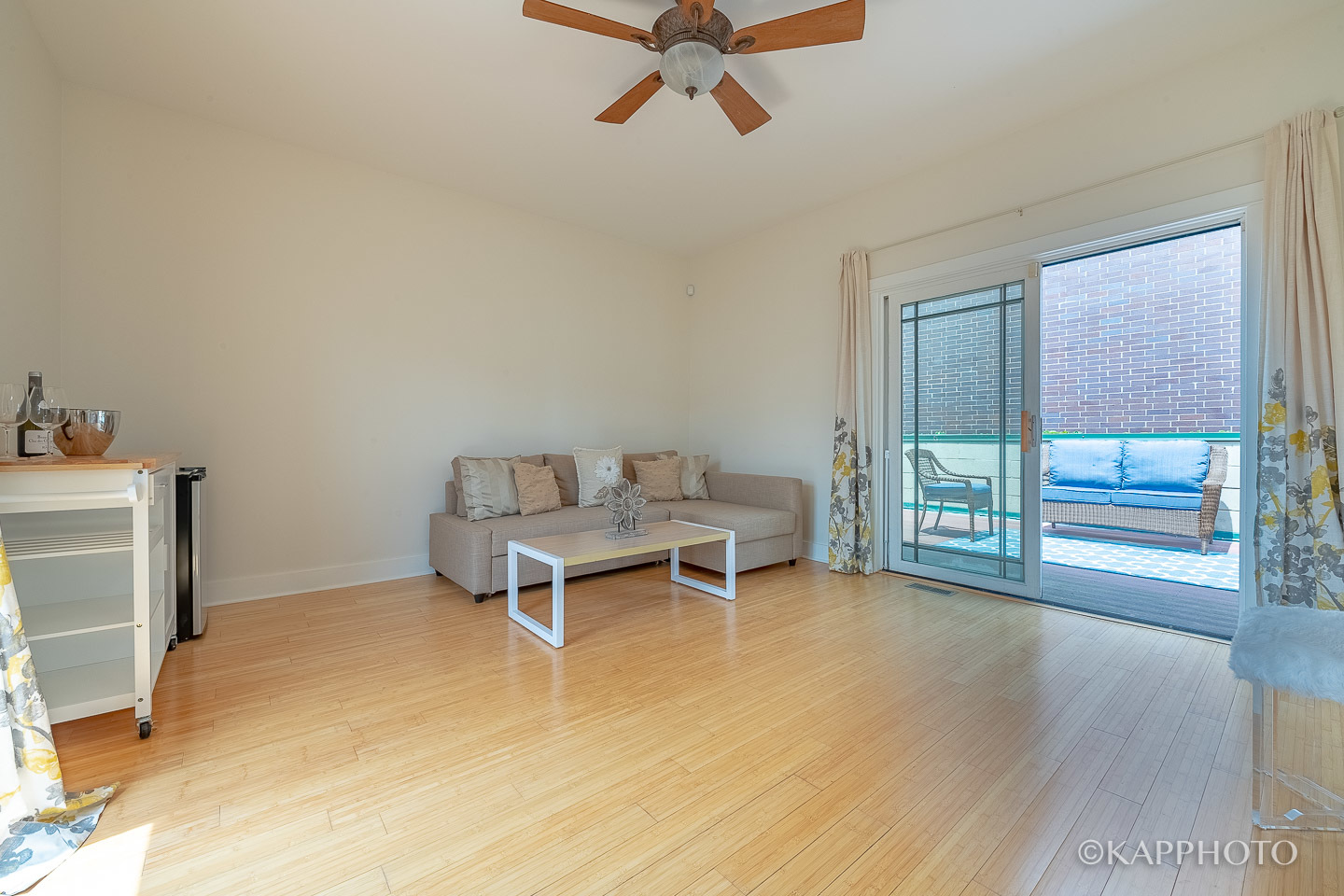 1 N Bishop Street, 3, Chicago, Illinois, 60607, United States, 3 Bedrooms Bedrooms, ,4 BathroomsBathrooms,Residential,For Sale,1 N Bishop Street , 3,1010414