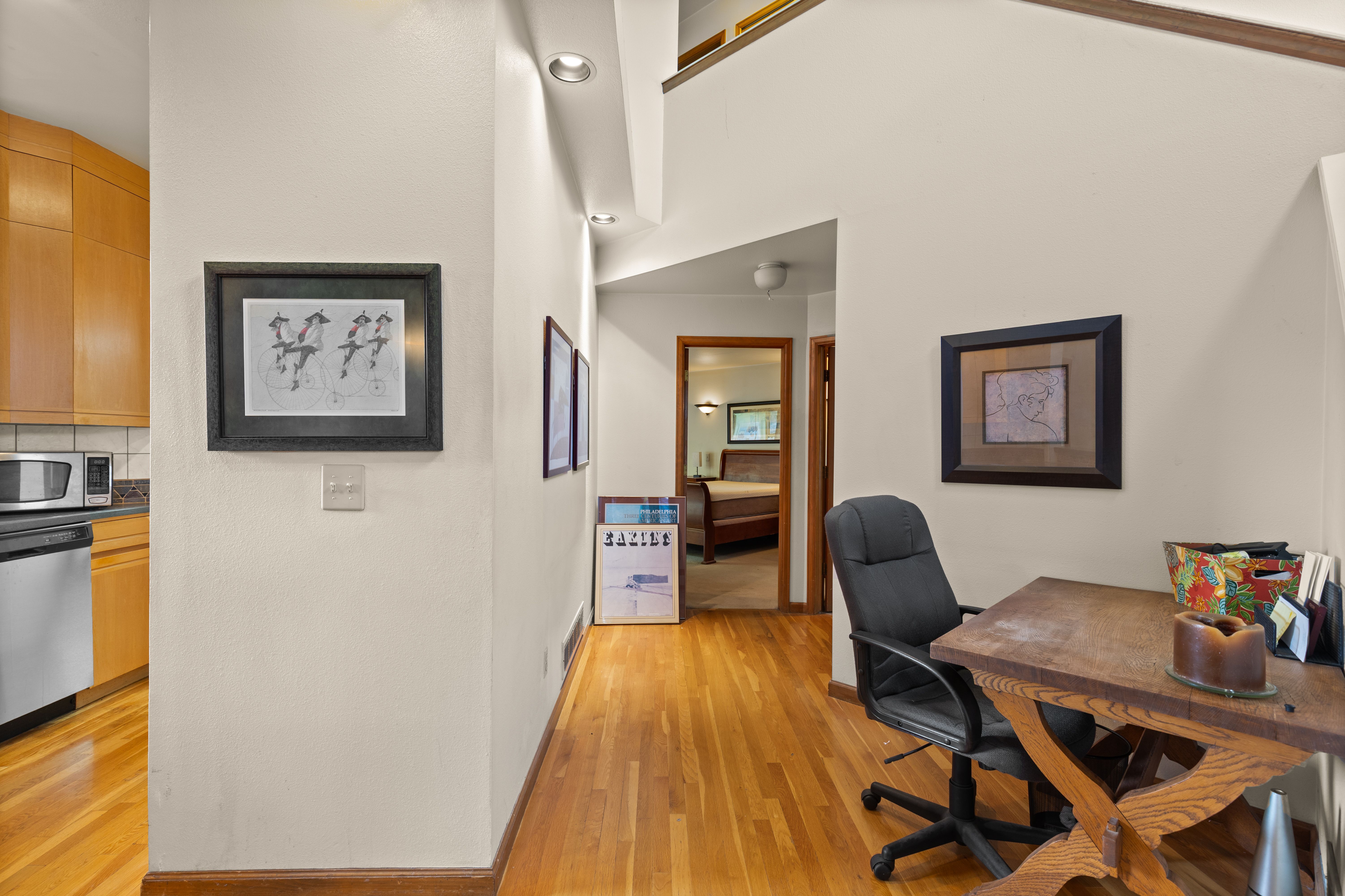 PRIME EAST WASHINGTON PARK OPPORTUNITY - BUILD, RENOVATE OR MAKE IT YOUR OWN - 物件實景